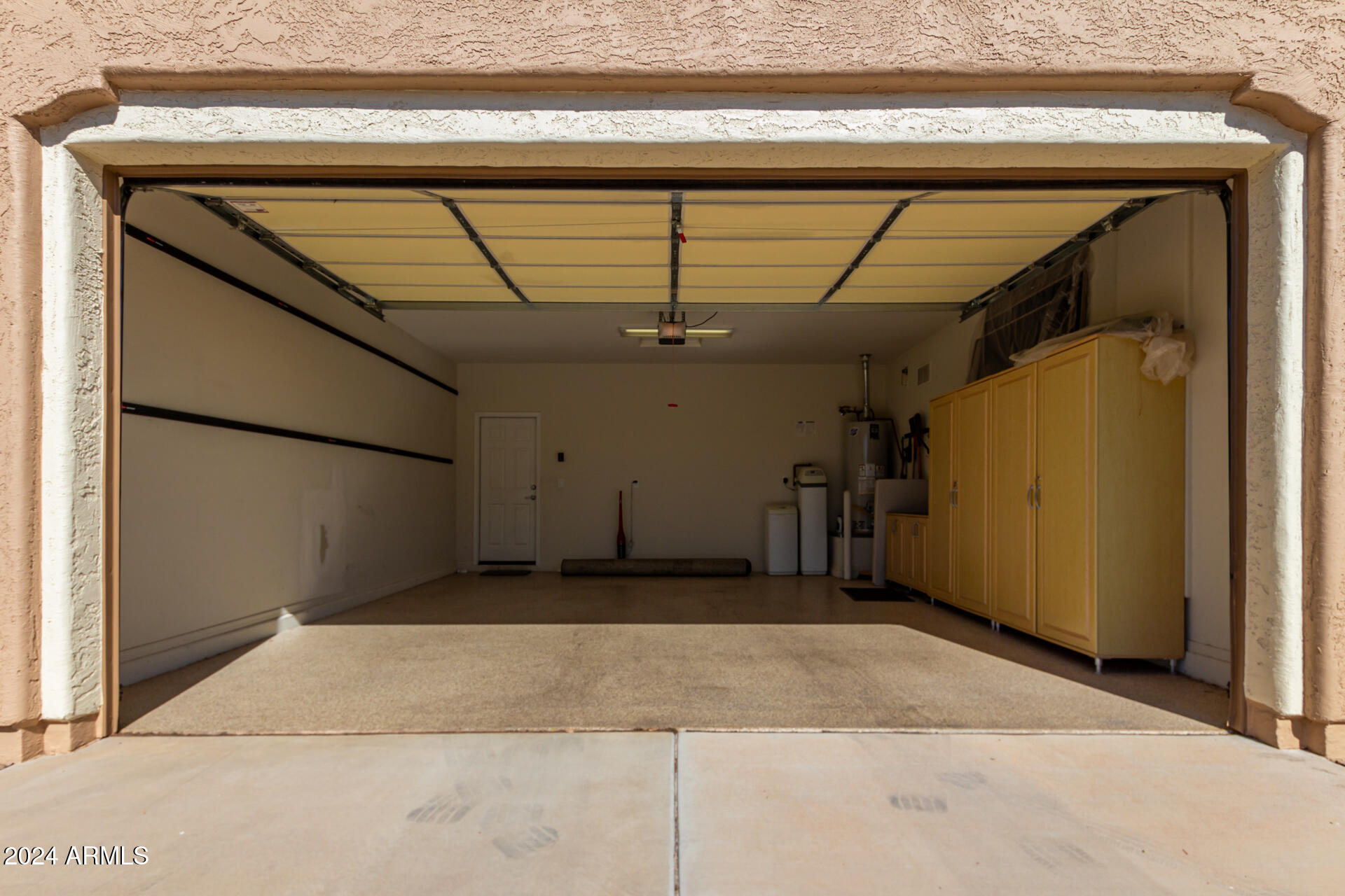 6648 W MOCKINGBIRD Way