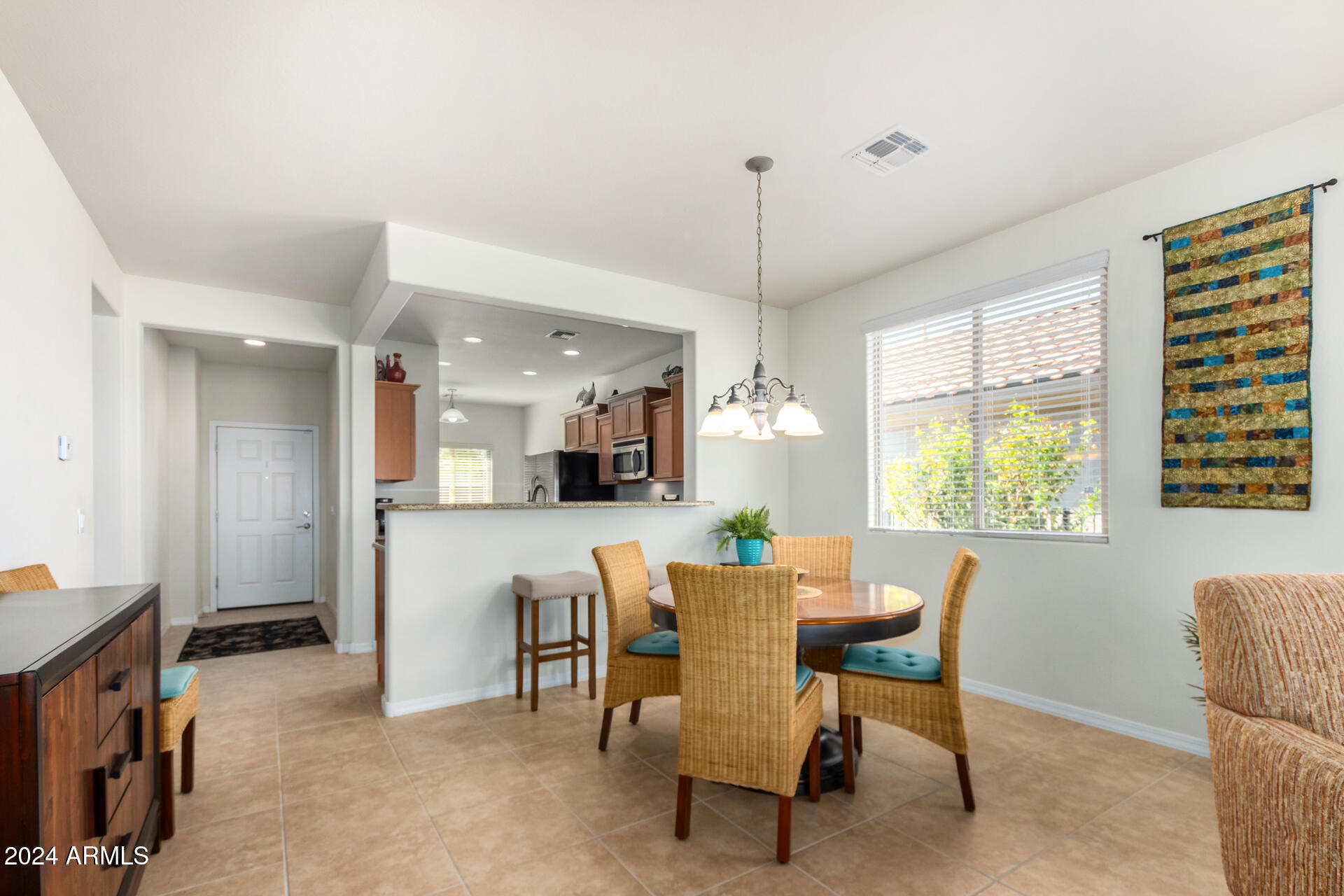 6648 W MOCKINGBIRD Way