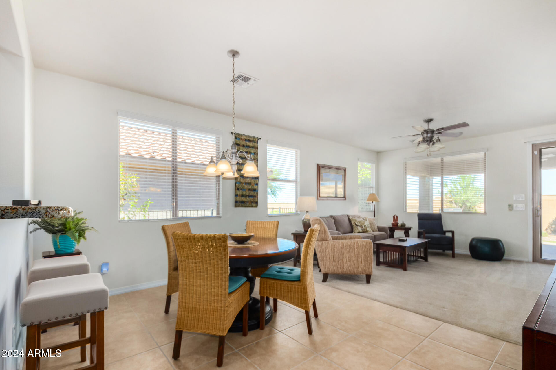 6648 W MOCKINGBIRD Way