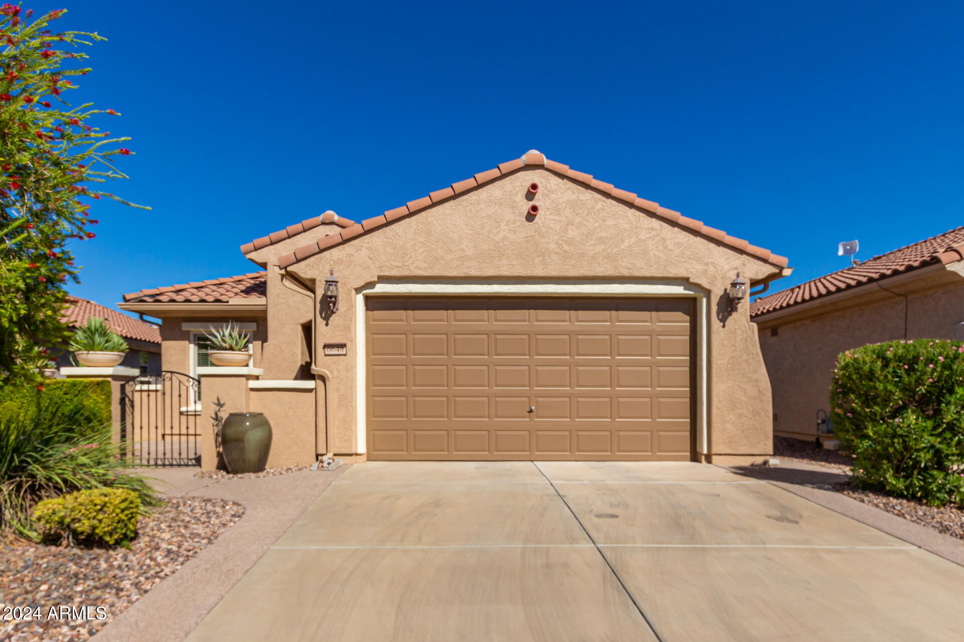 6648 W MOCKINGBIRD Way