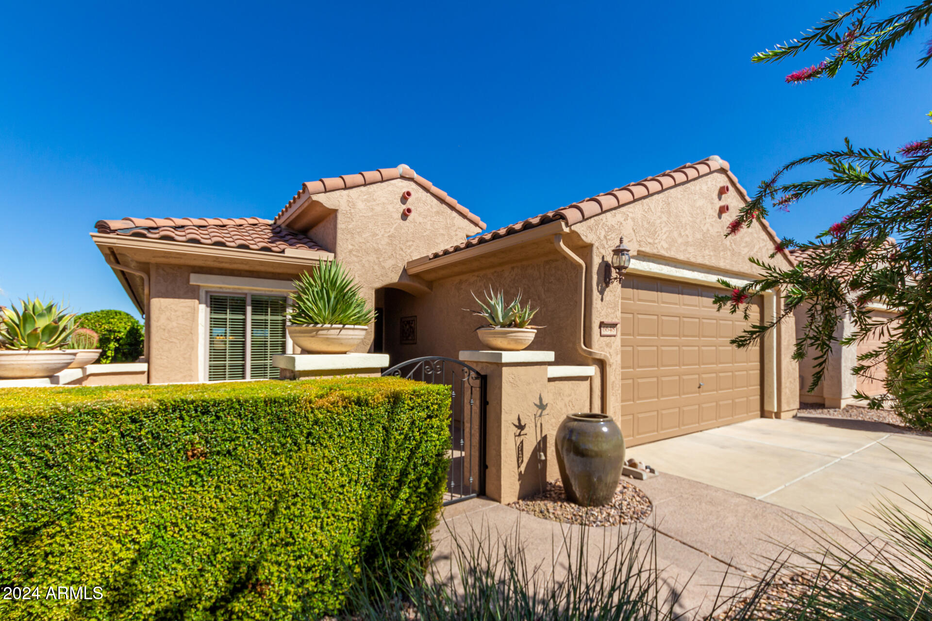 6648 W MOCKINGBIRD Way