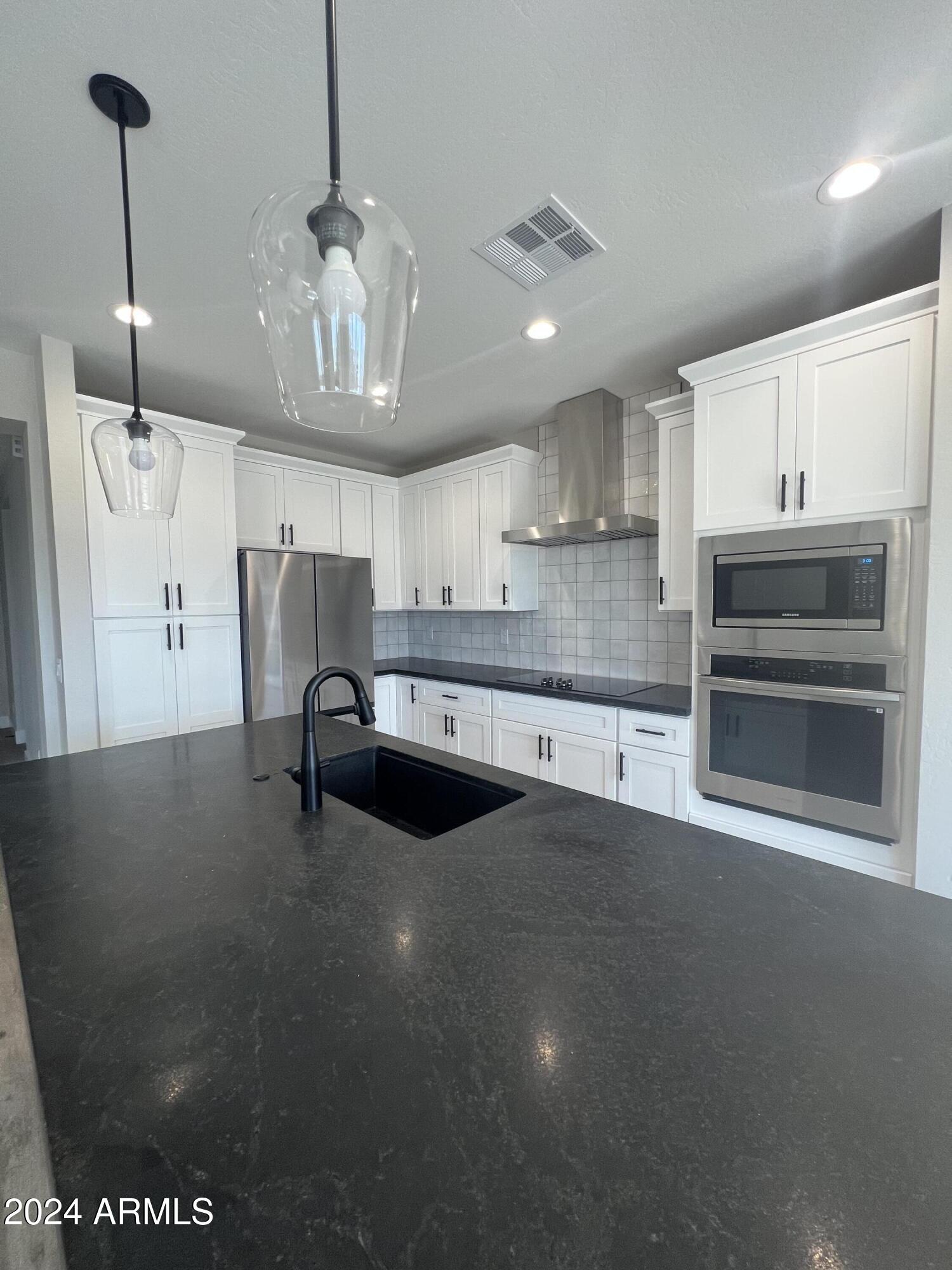 13627 S DEL RIO Road