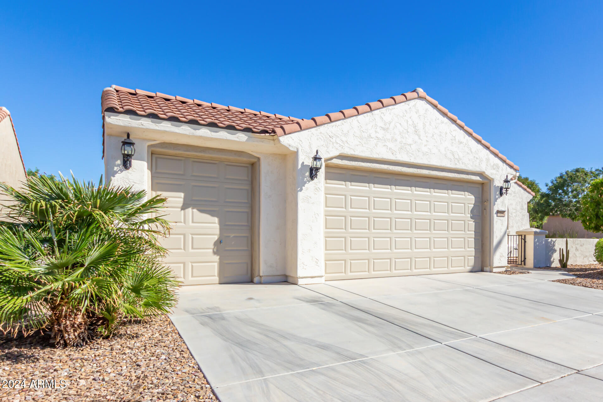 7214 W MERRIWEATHER Way