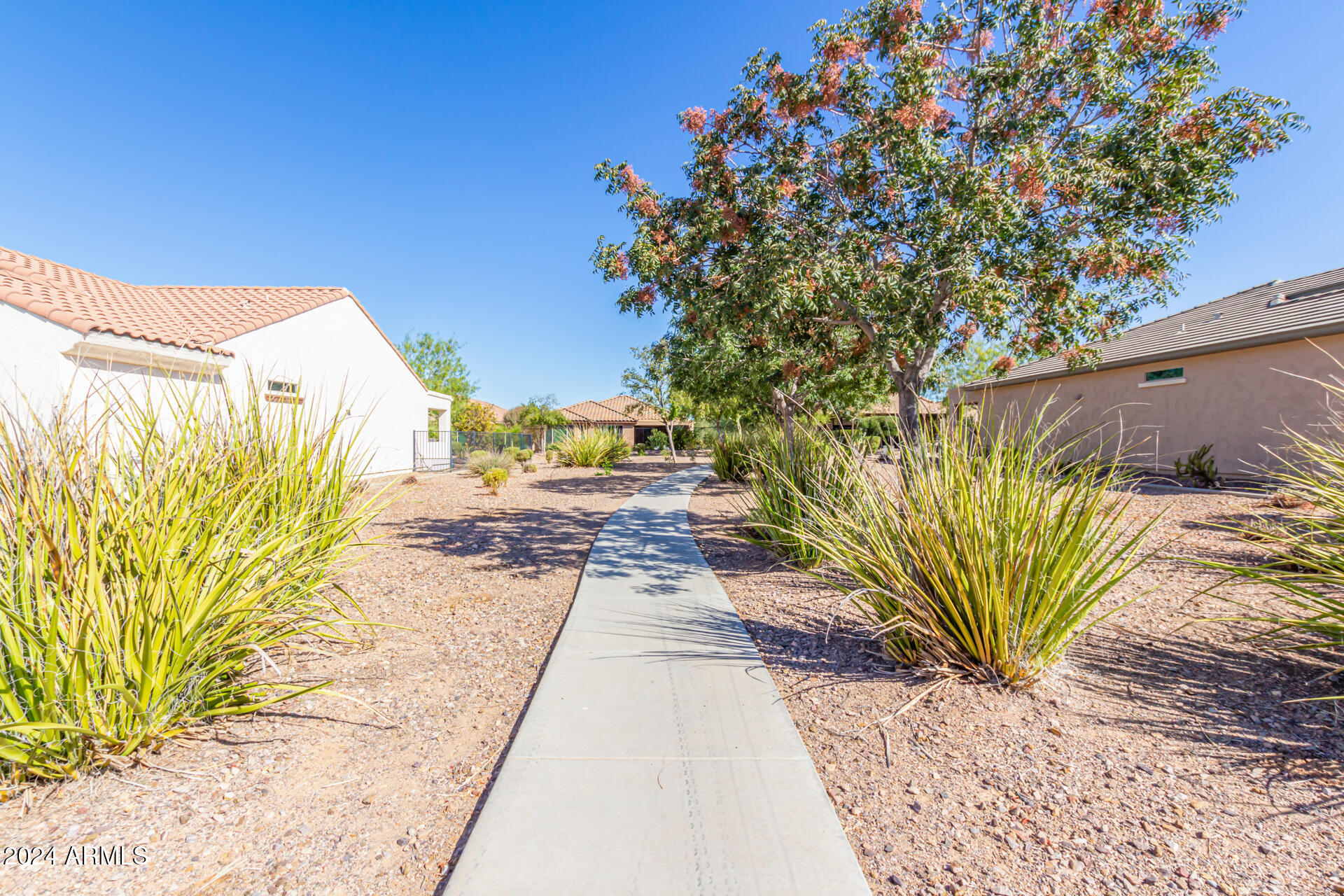 7214 W MERRIWEATHER Way