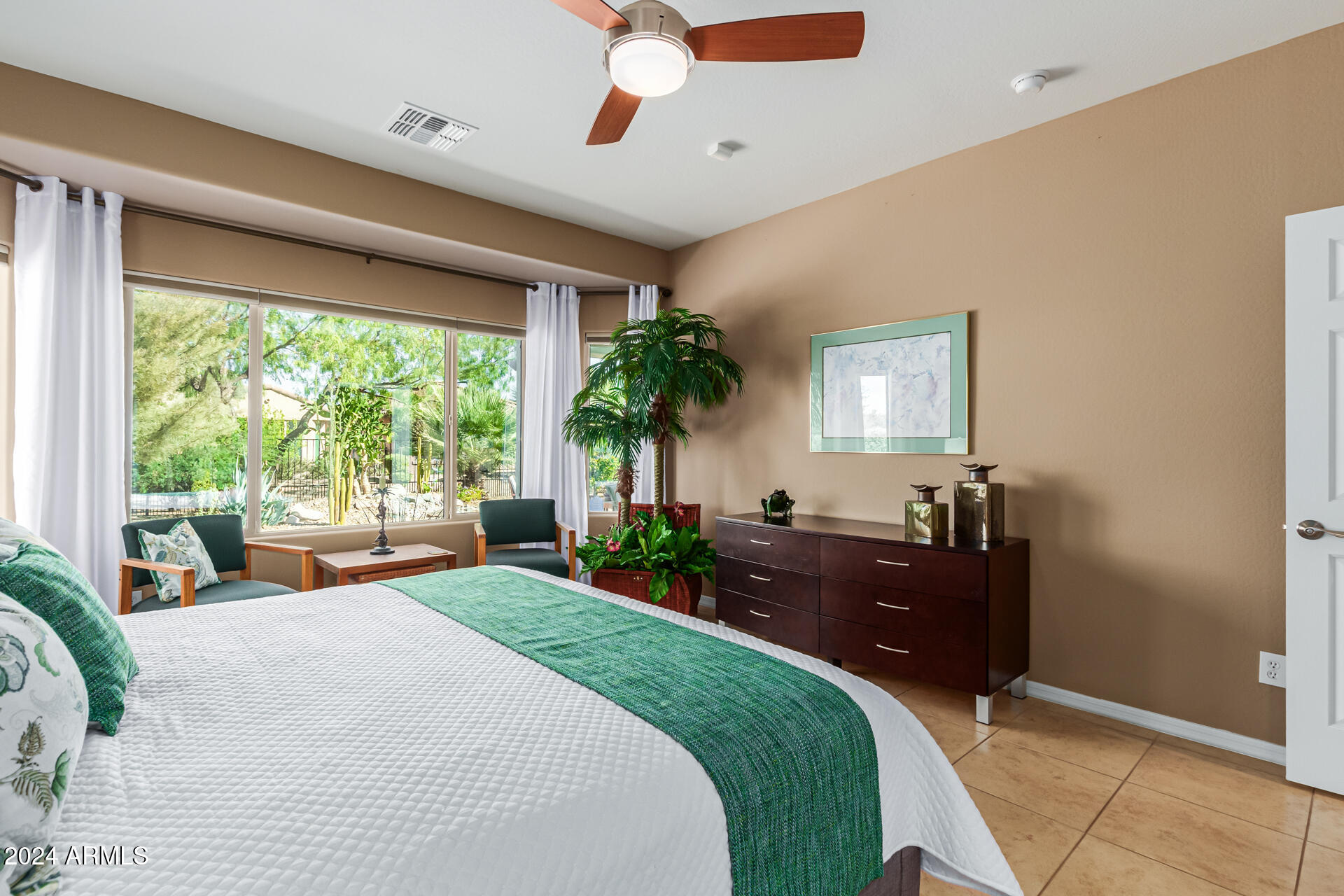 7214 W MERRIWEATHER Way