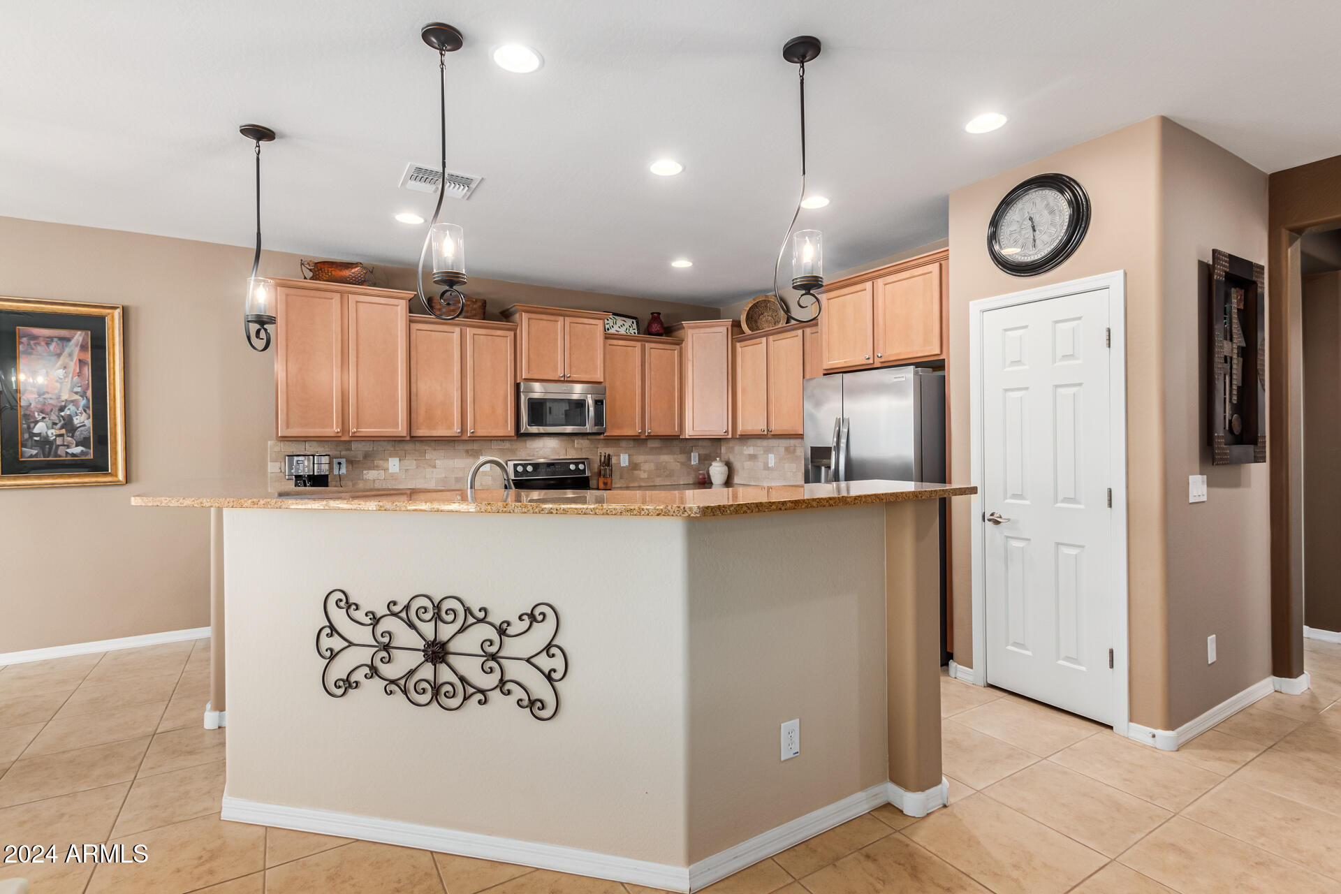 7214 W MERRIWEATHER Way