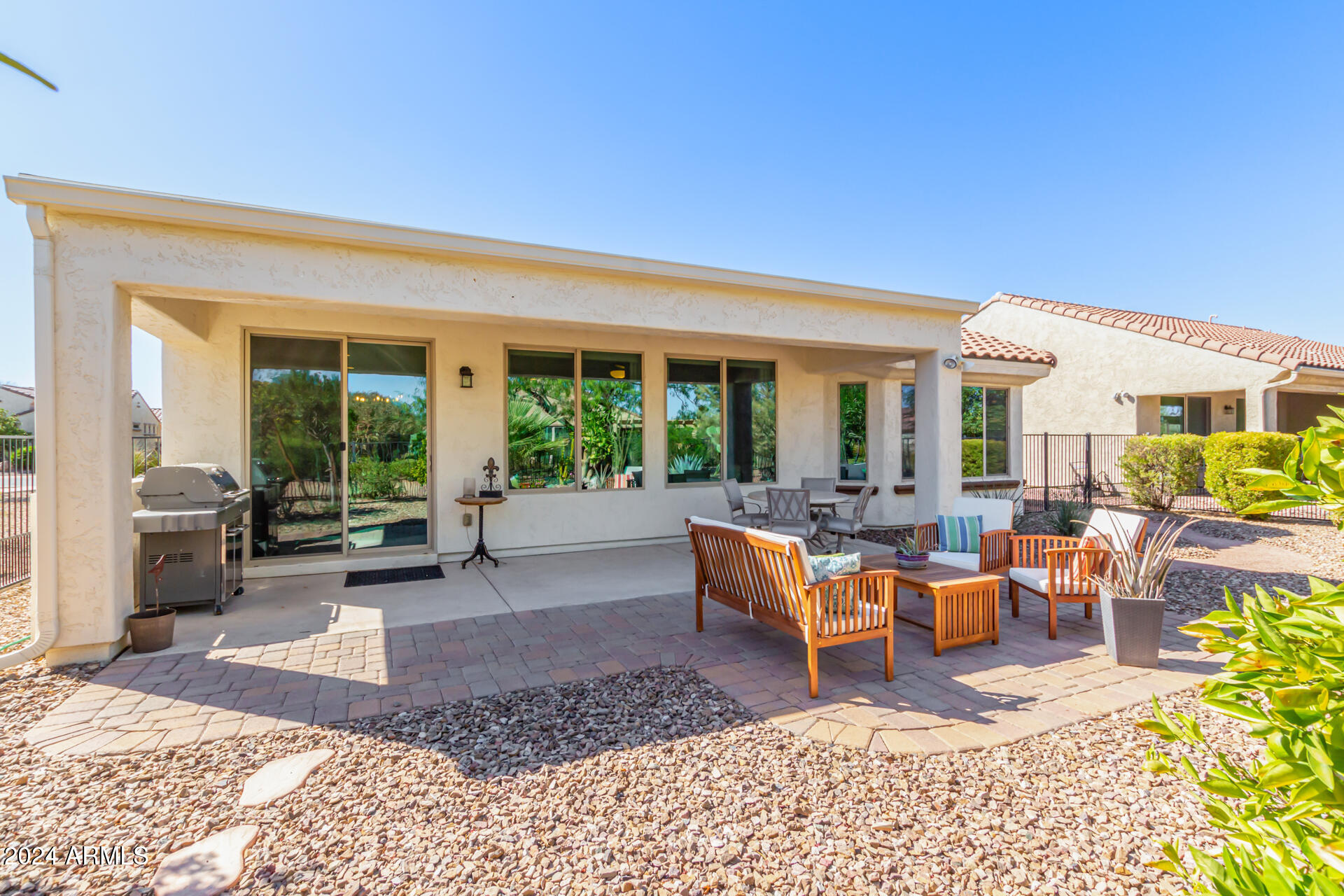 7214 W MERRIWEATHER Way