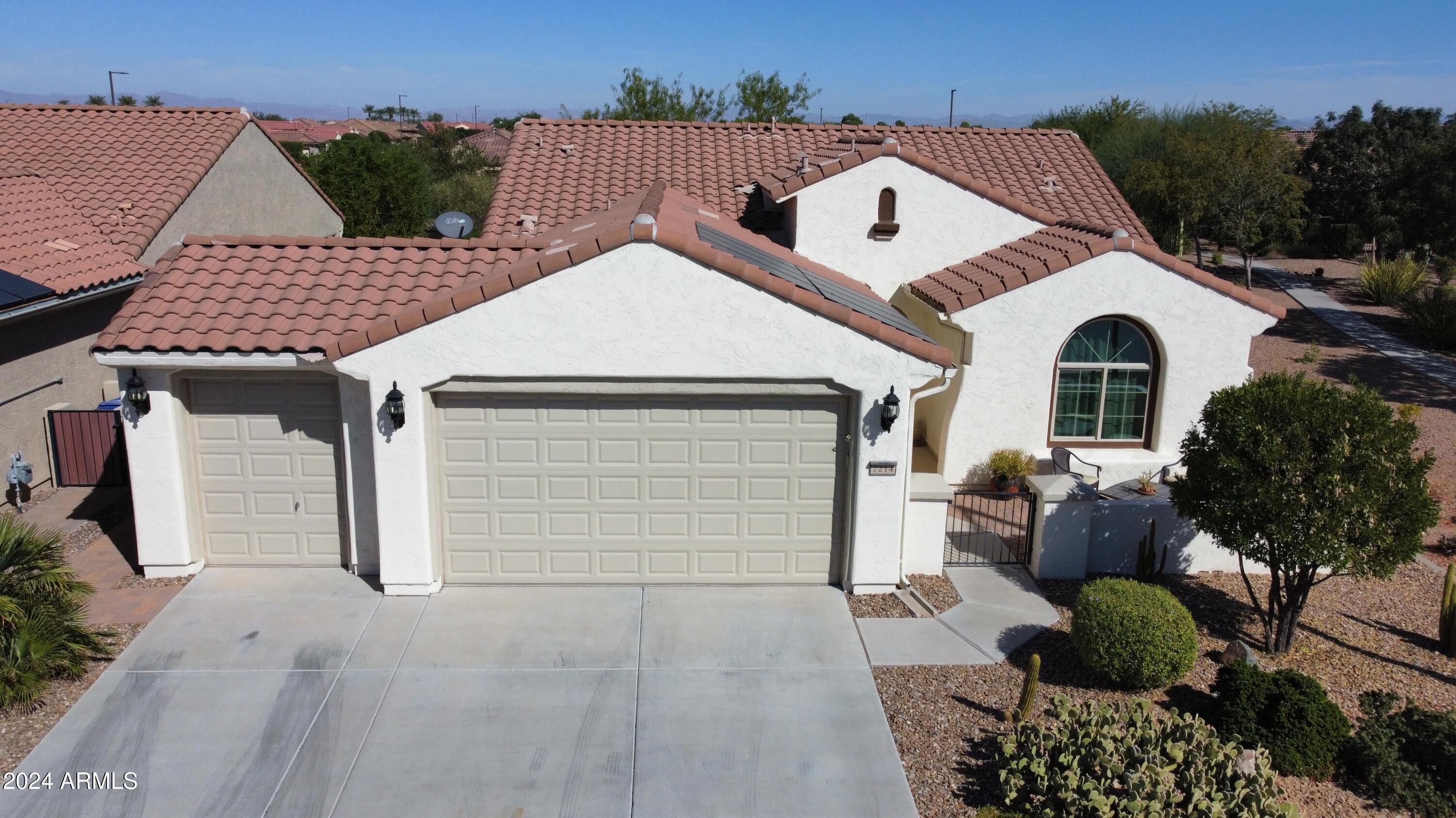 7214 W MERRIWEATHER Way