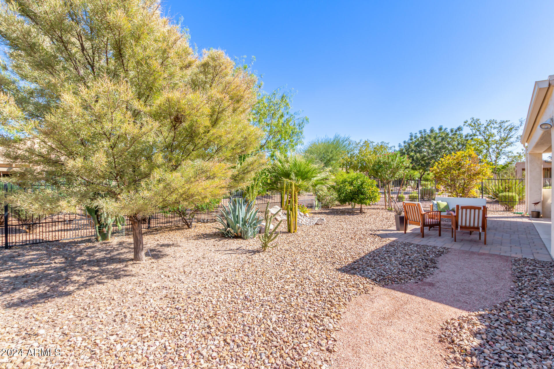 7214 W MERRIWEATHER Way