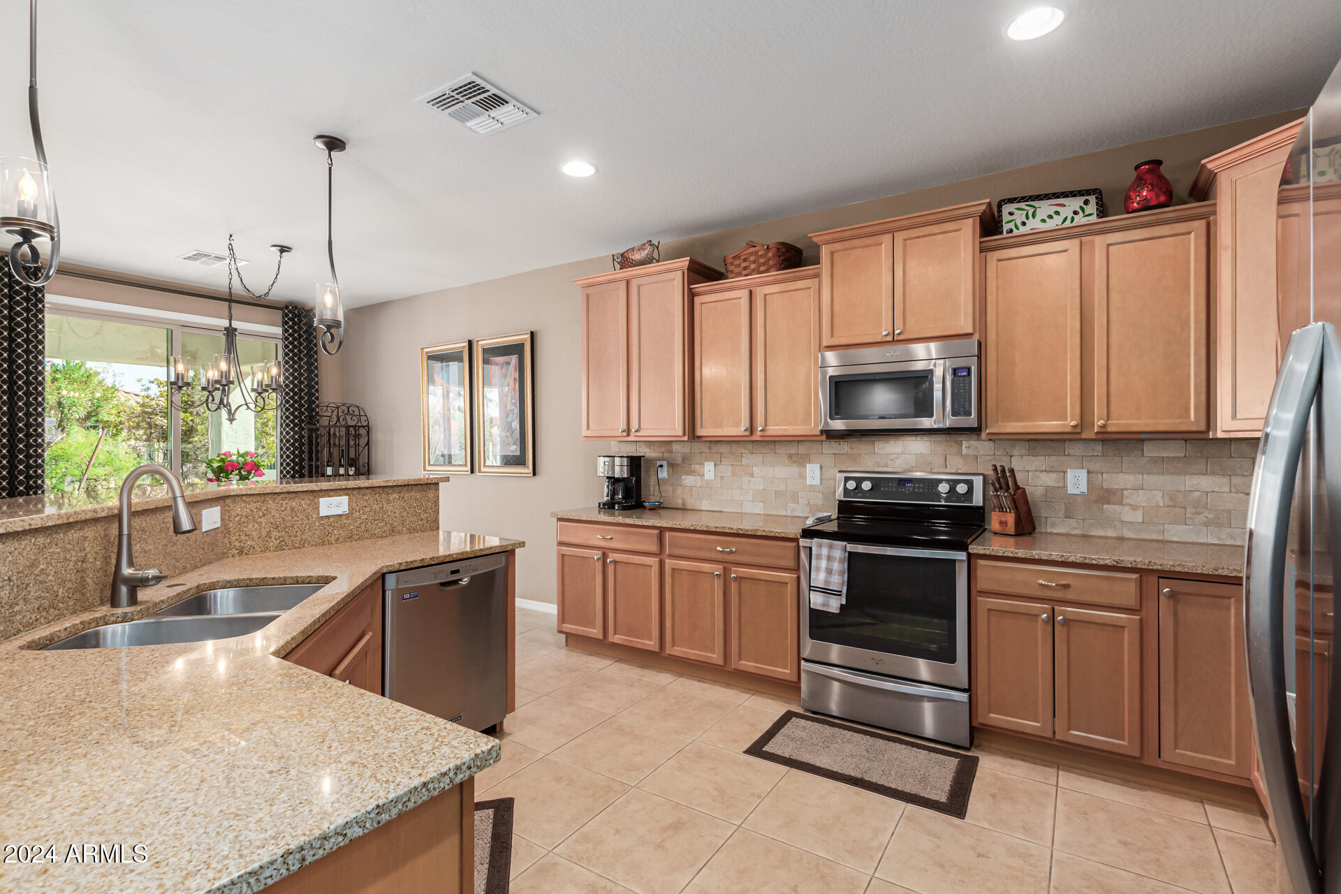 7214 W MERRIWEATHER Way