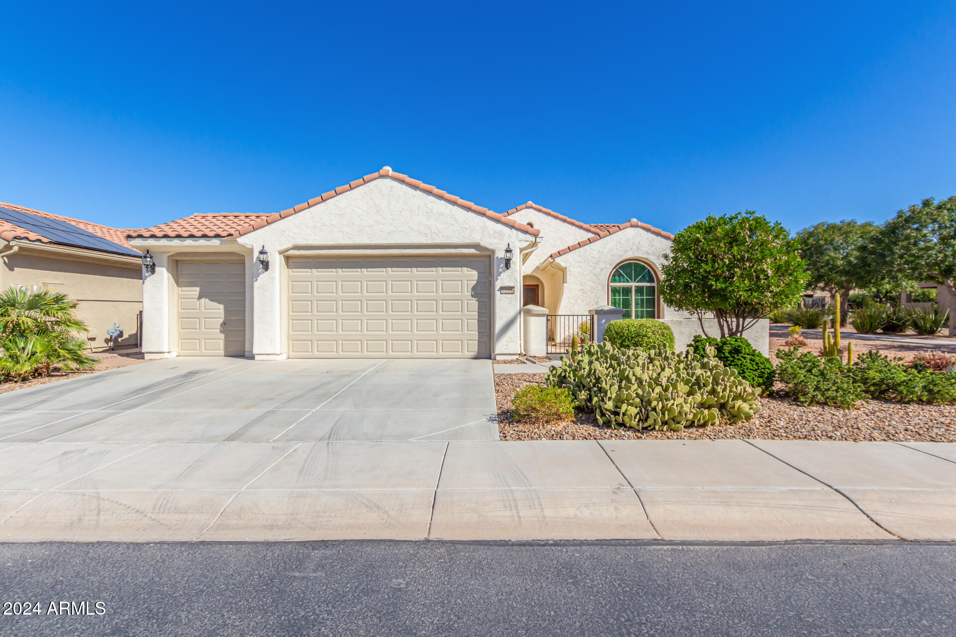 7214 W MERRIWEATHER Way