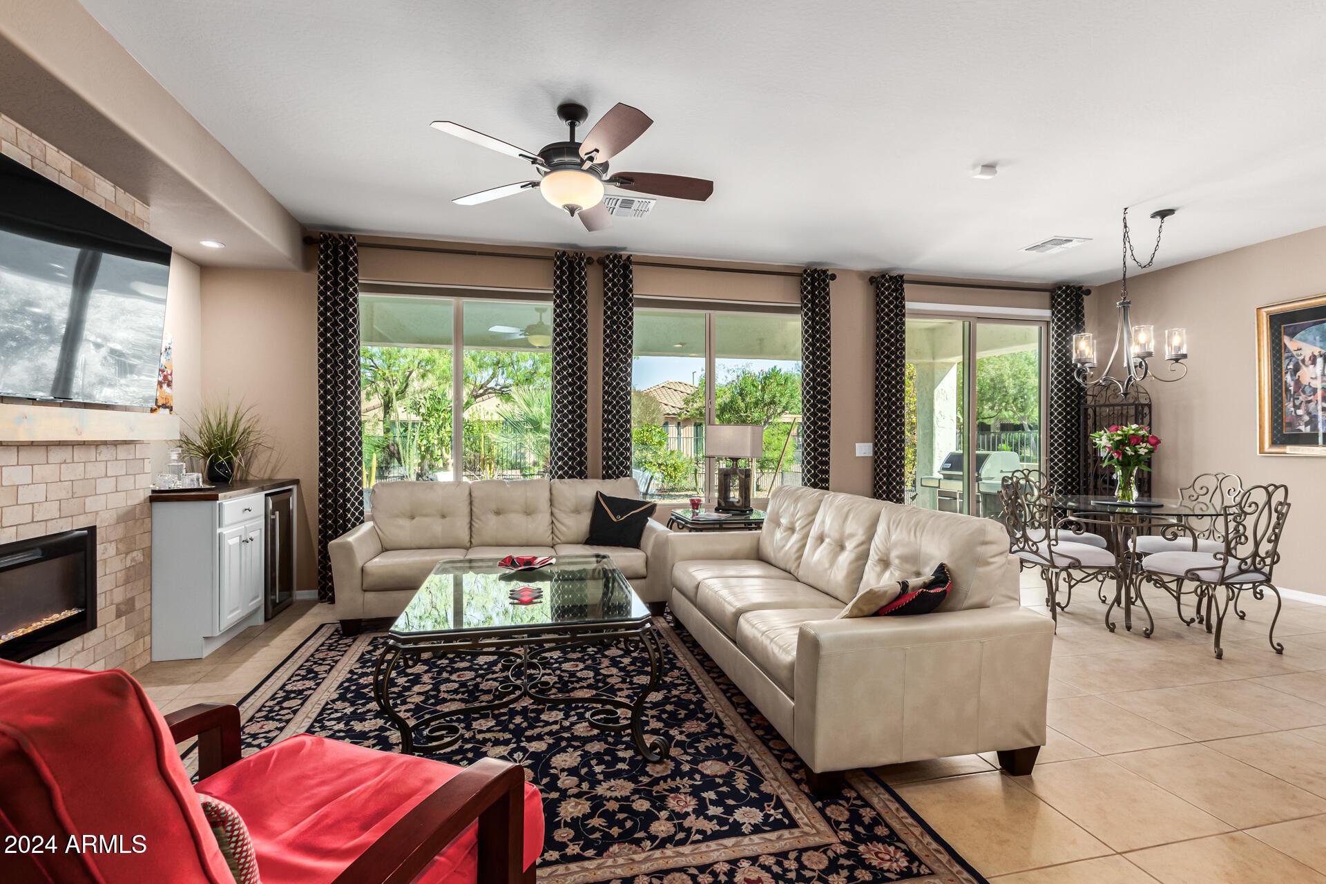 7214 W MERRIWEATHER Way