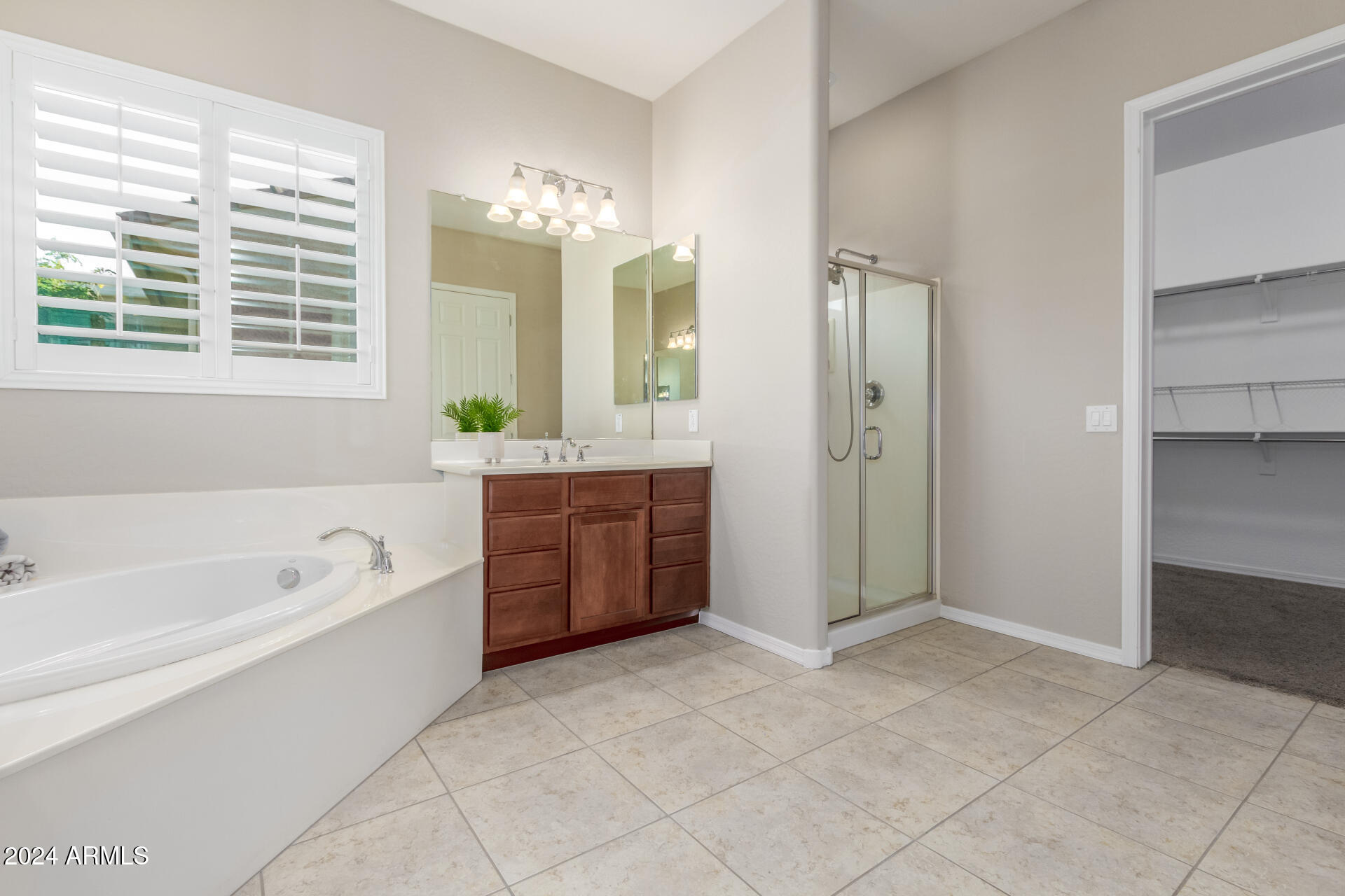 7818 W MONTEBELLO Way