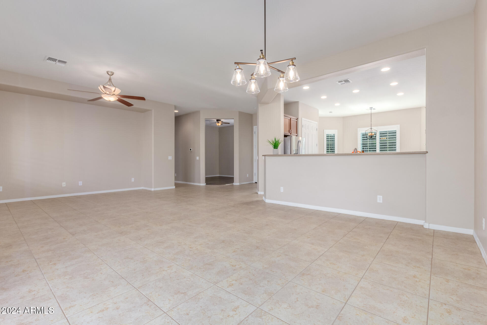 7818 W MONTEBELLO Way