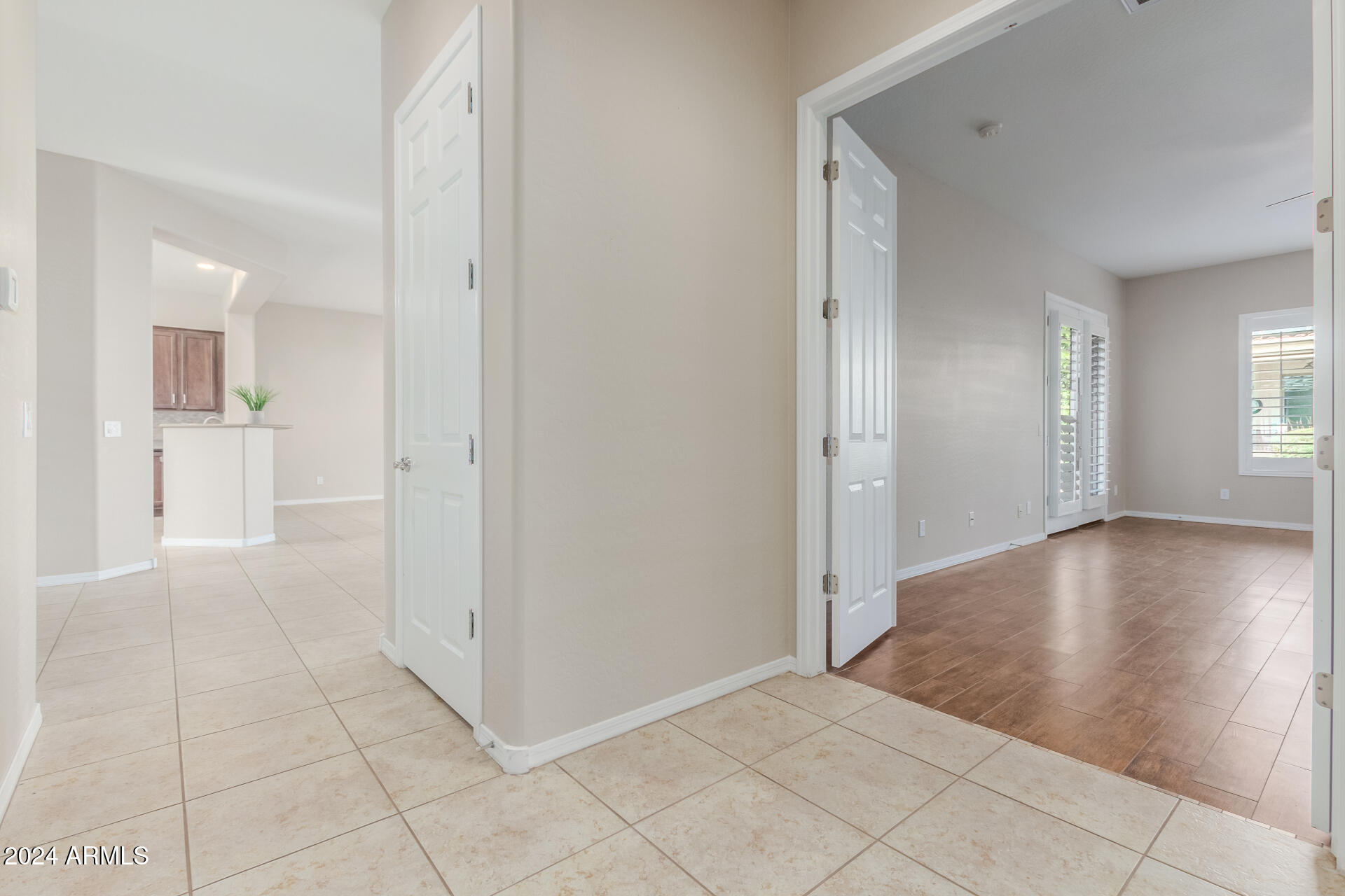 7818 W MONTEBELLO Way