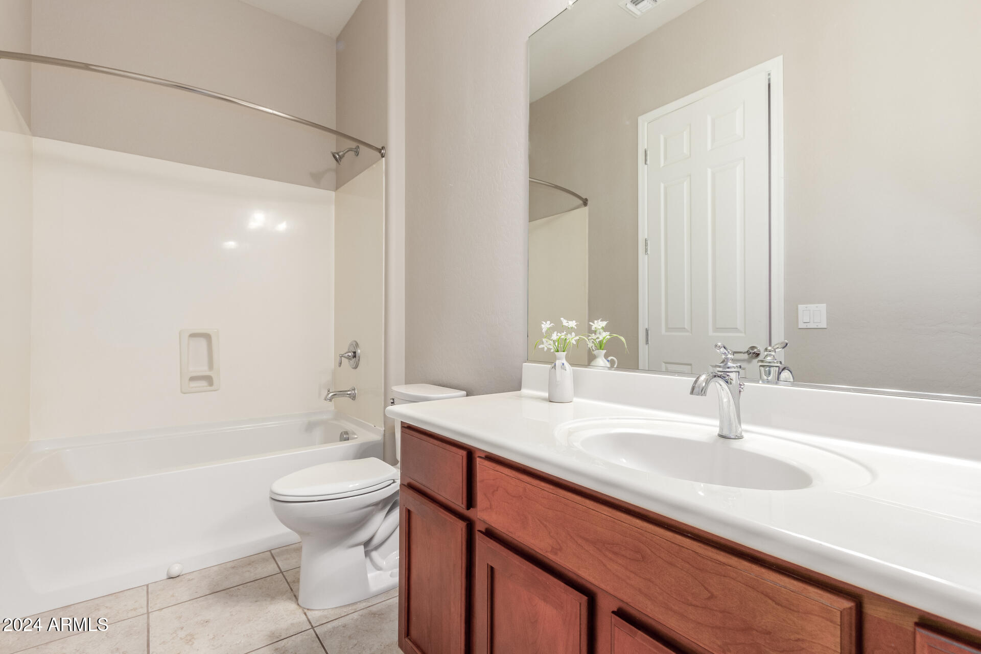 7818 W MONTEBELLO Way