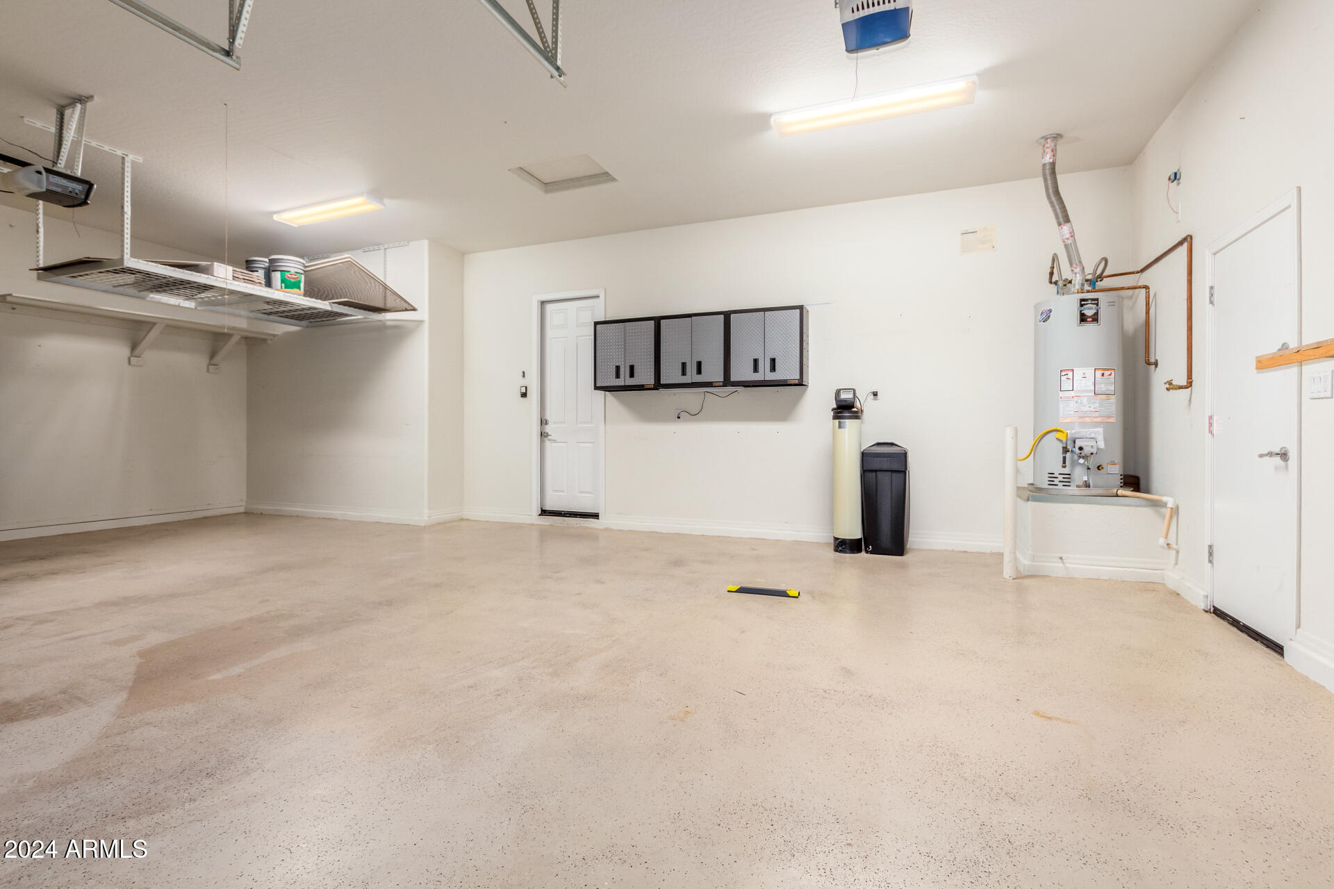 7818 W MONTEBELLO Way