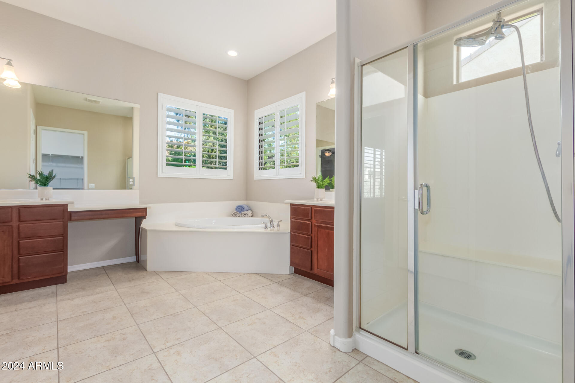 7818 W MONTEBELLO Way