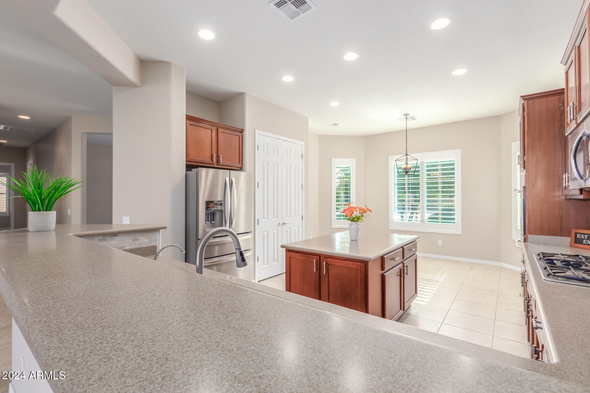 7818 W MONTEBELLO Way