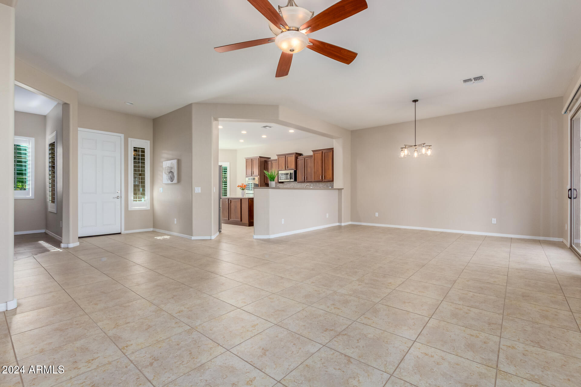 7818 W MONTEBELLO Way