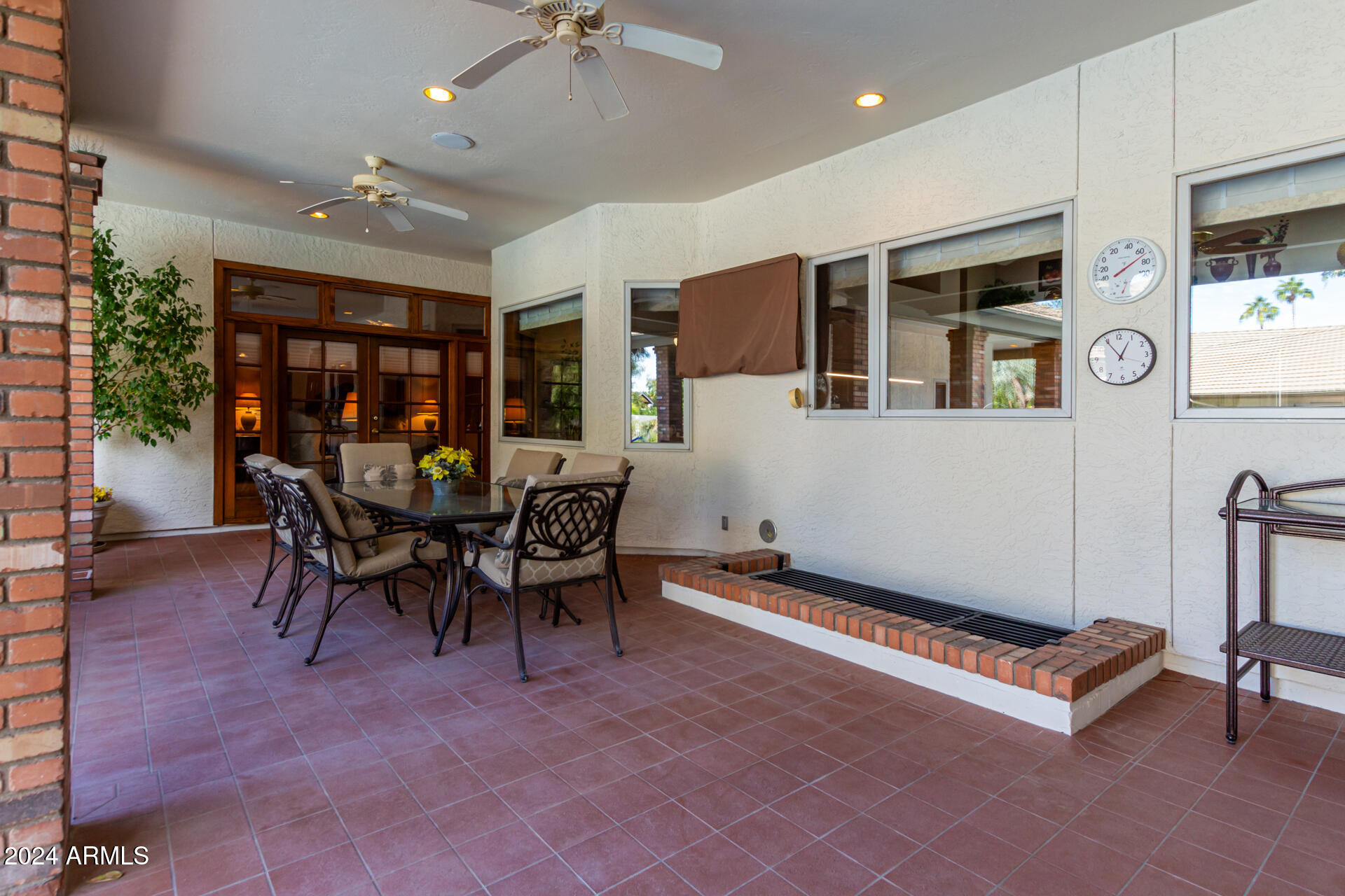 2166 E CAROLINE Lane