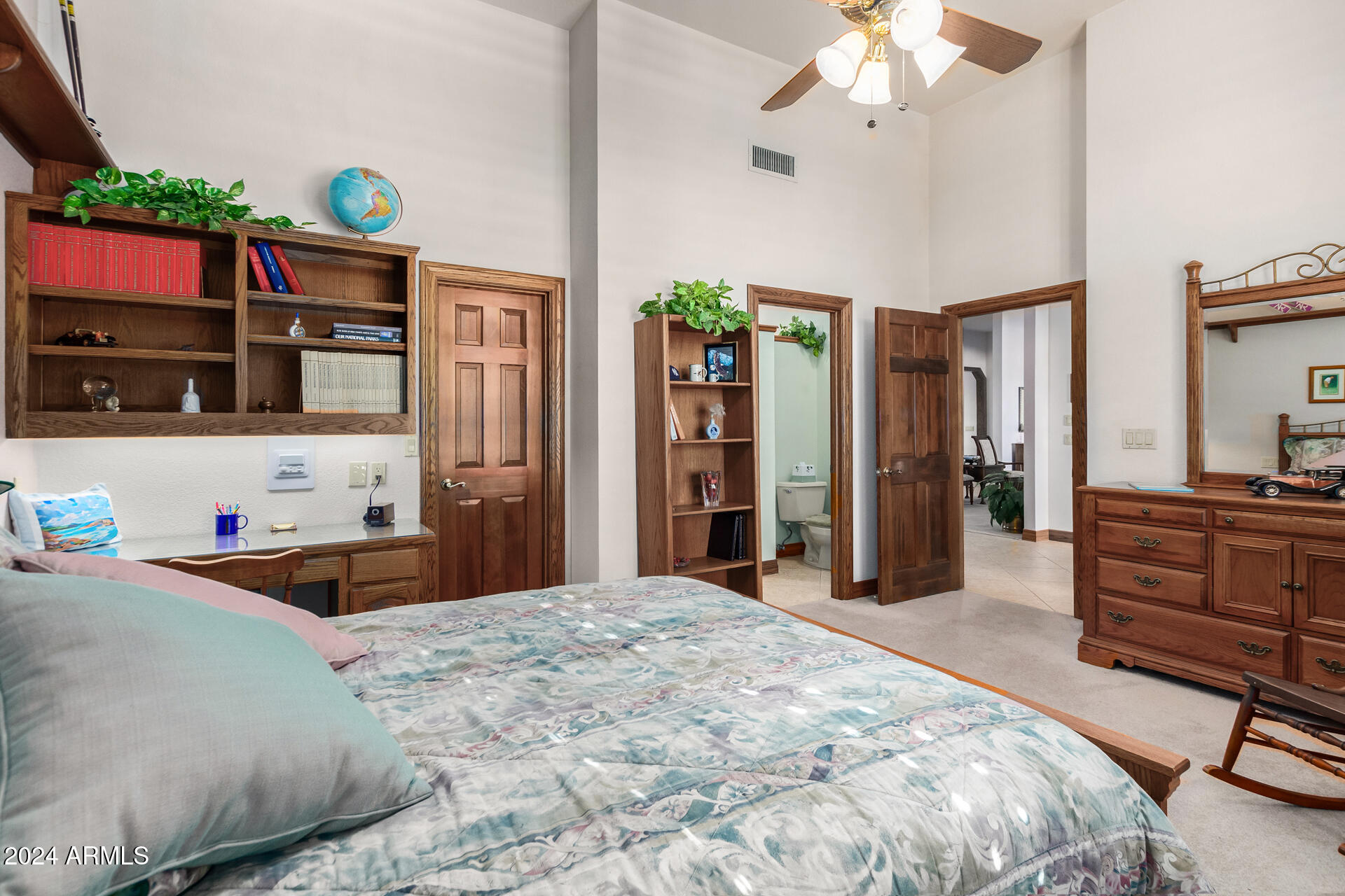 2166 E CAROLINE Lane