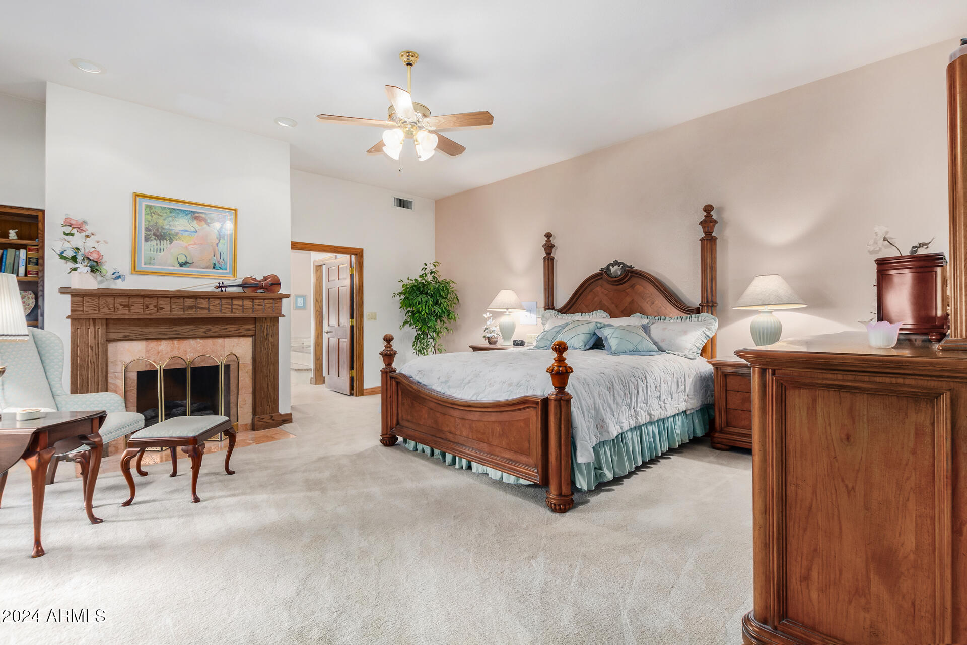 2166 E CAROLINE Lane