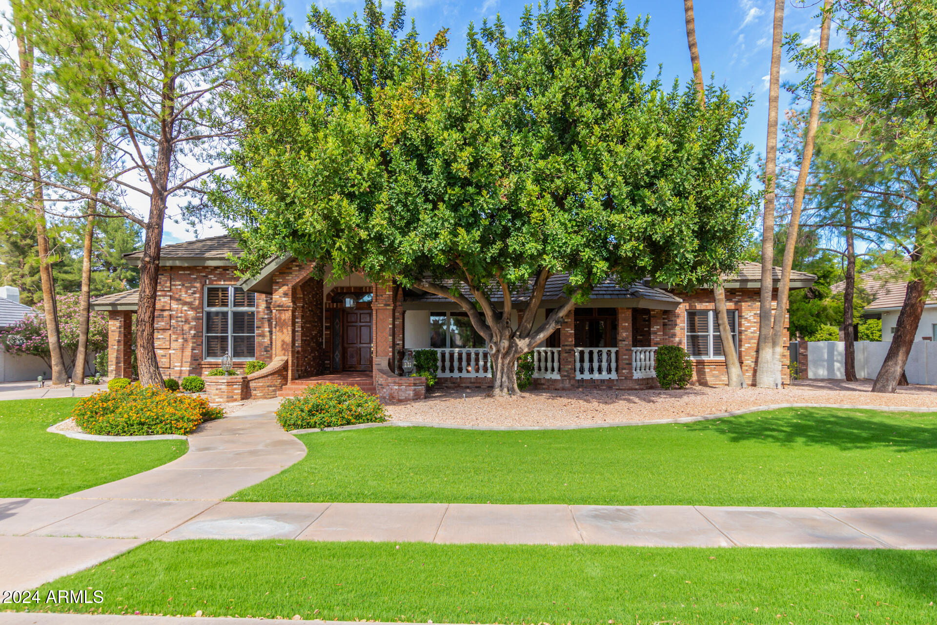 2166 E CAROLINE Lane