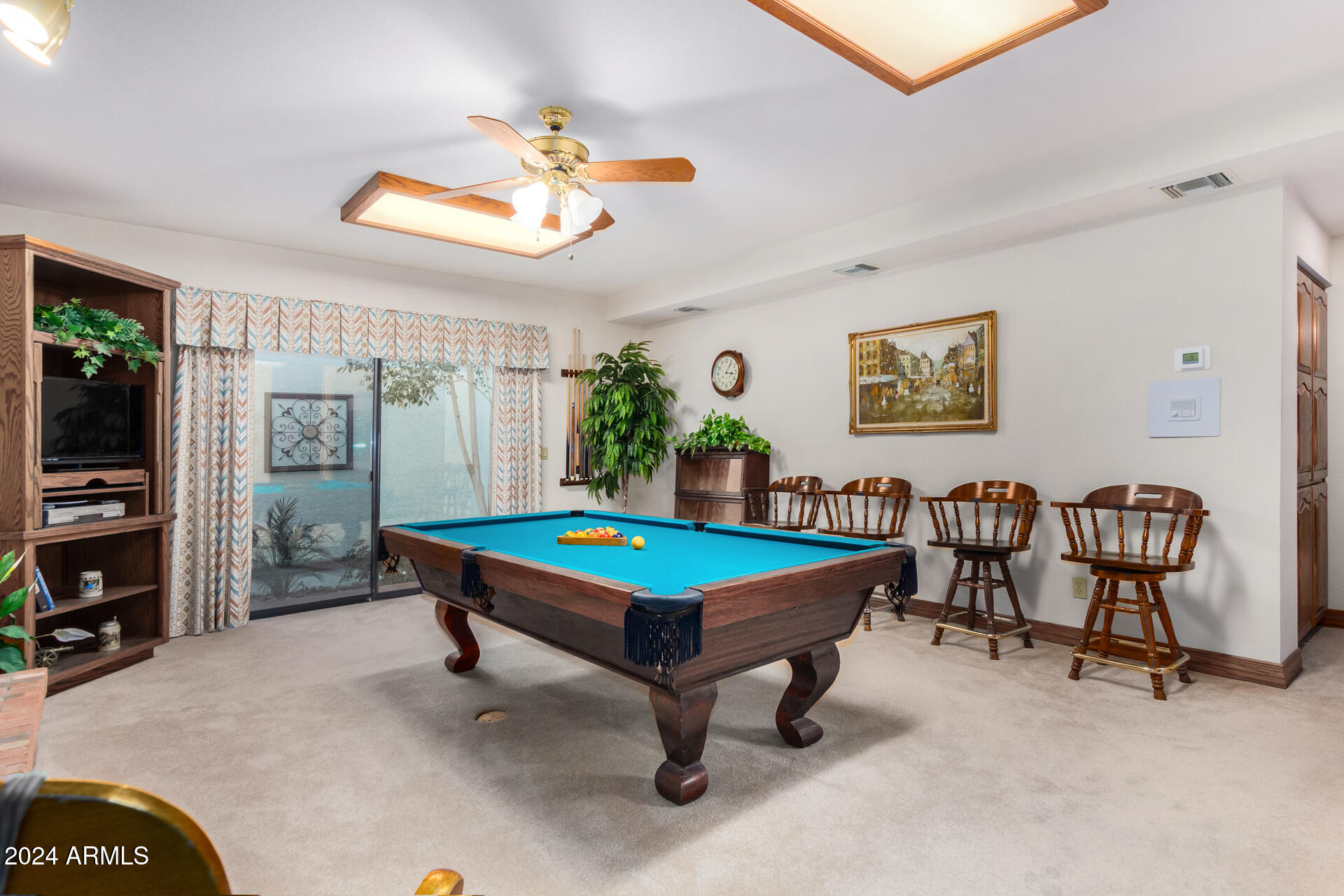 2166 E CAROLINE Lane