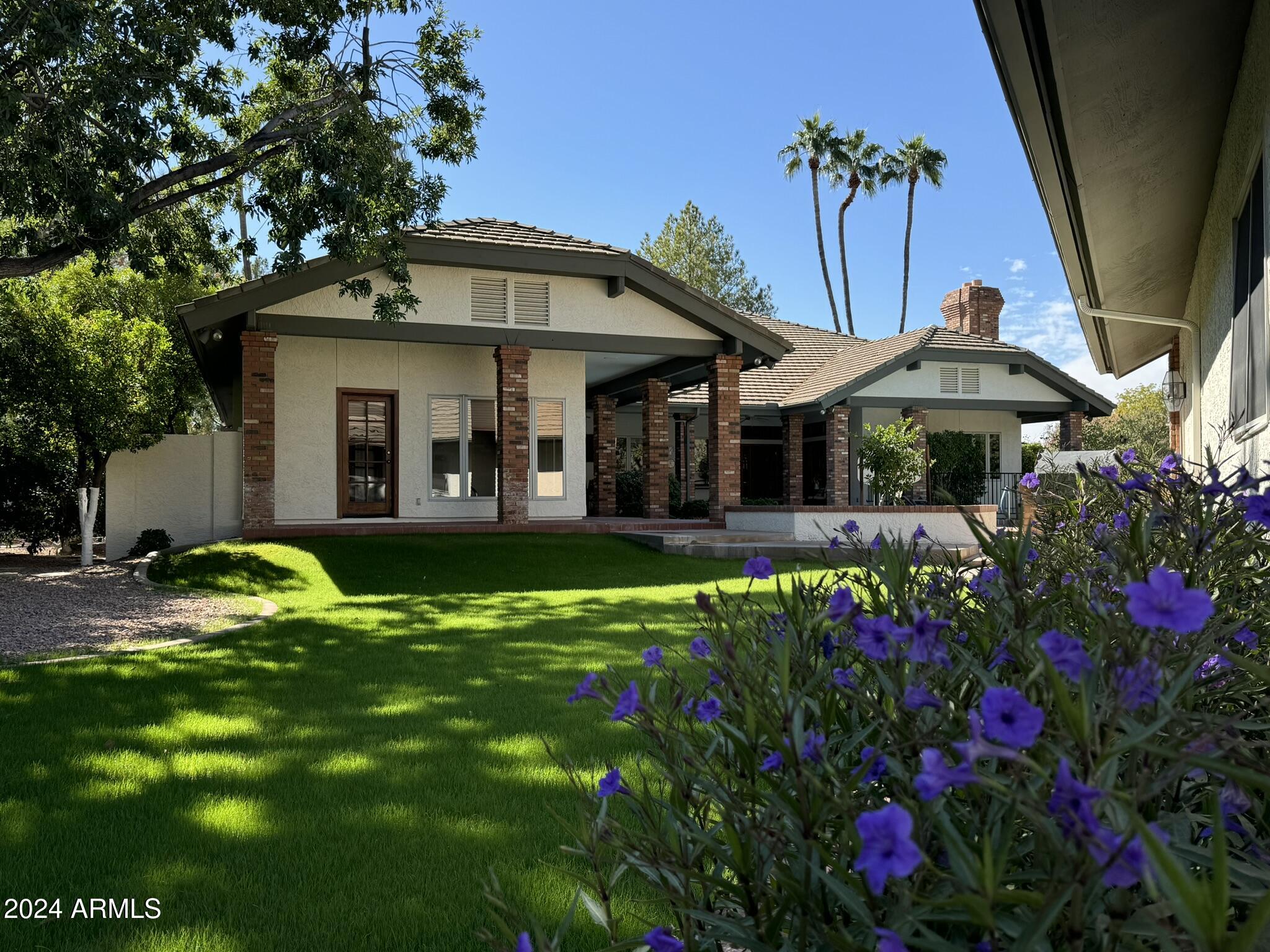 2166 E CAROLINE Lane