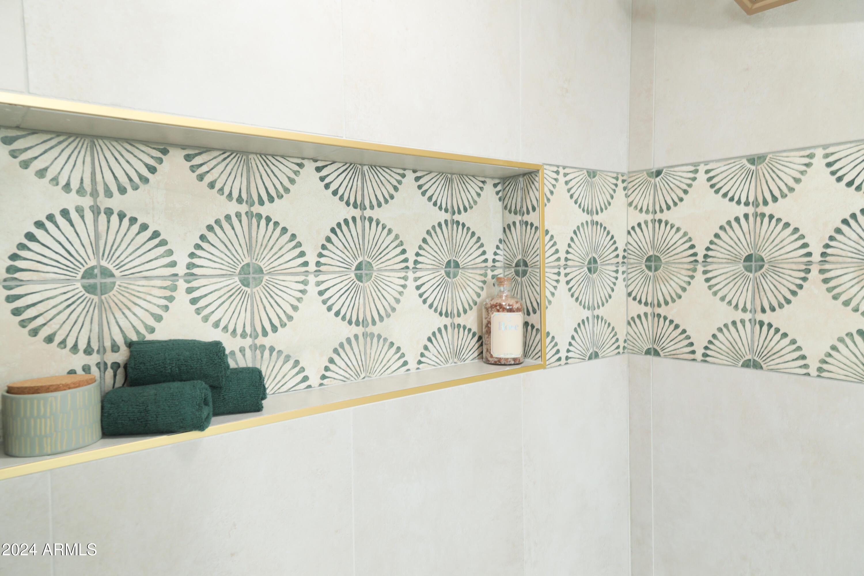 2524 S EL PARADISO -- # 99