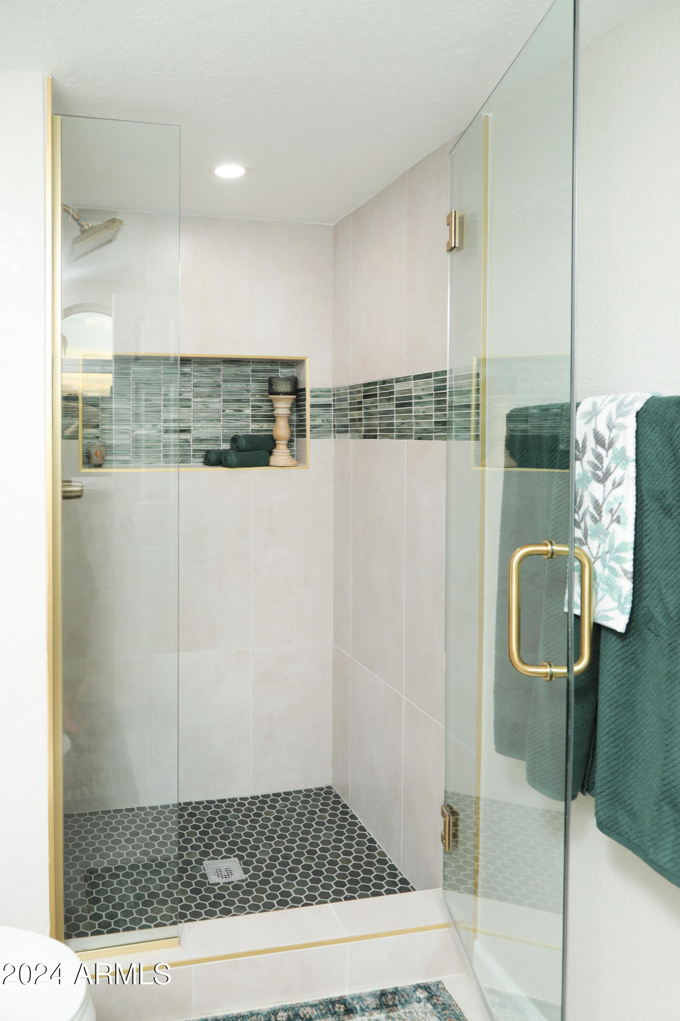 2524 S EL PARADISO -- # 99