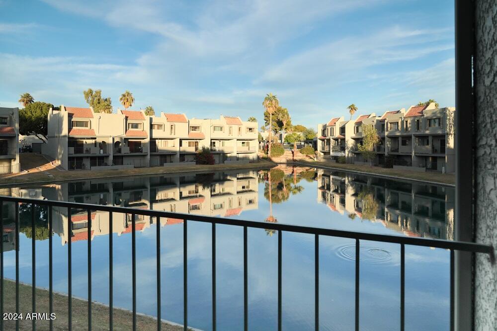 2524 S EL PARADISO -- # 99