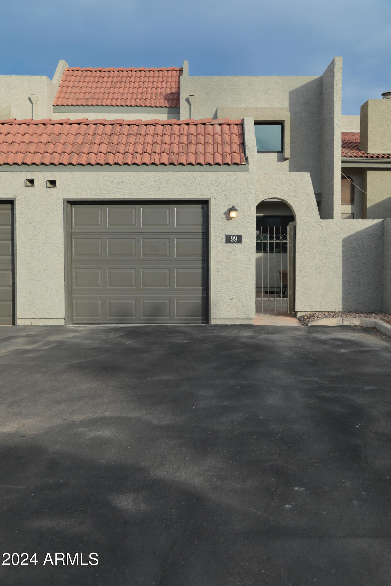 2524 S EL PARADISO -- # 99