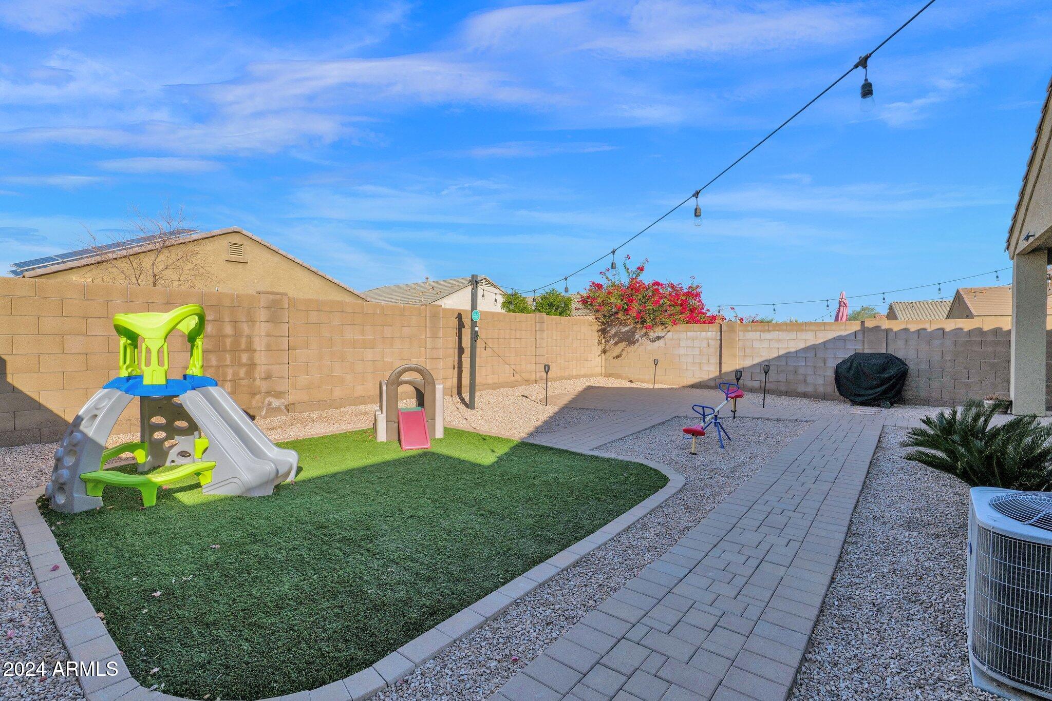 4898 E IOLITE Street