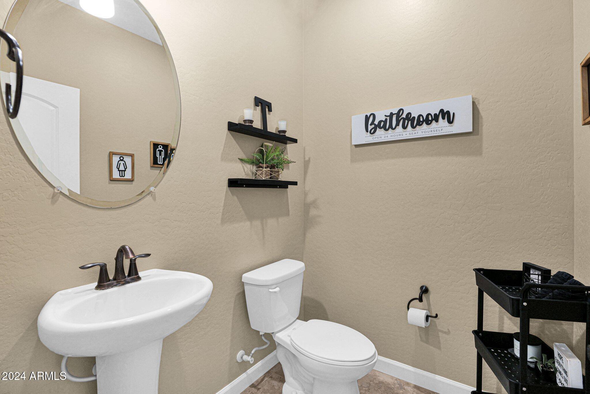 4898 E IOLITE Street