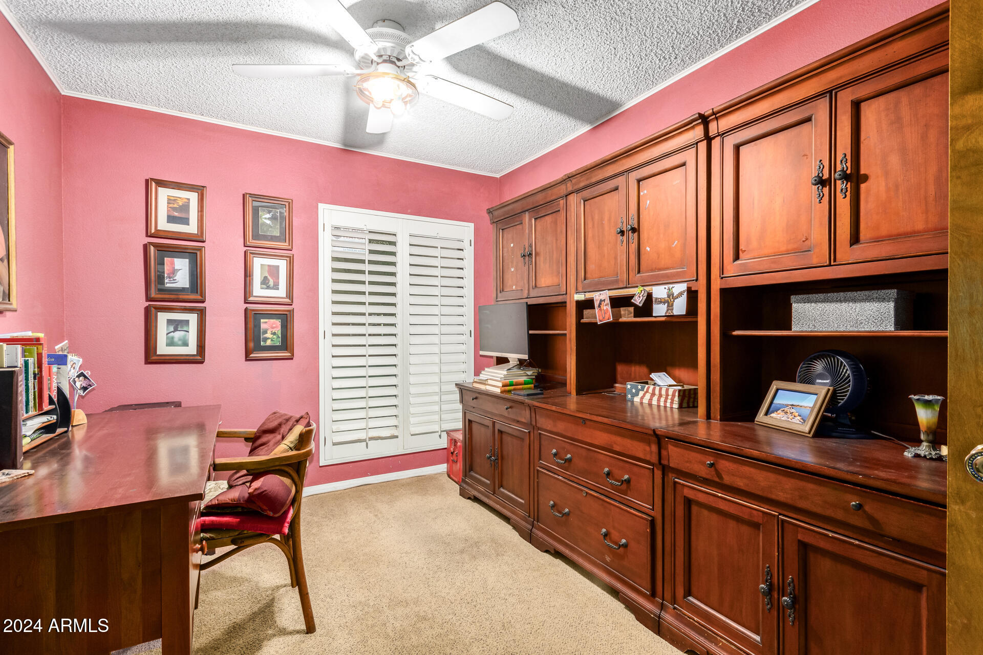 4709 E WINSTON Drive