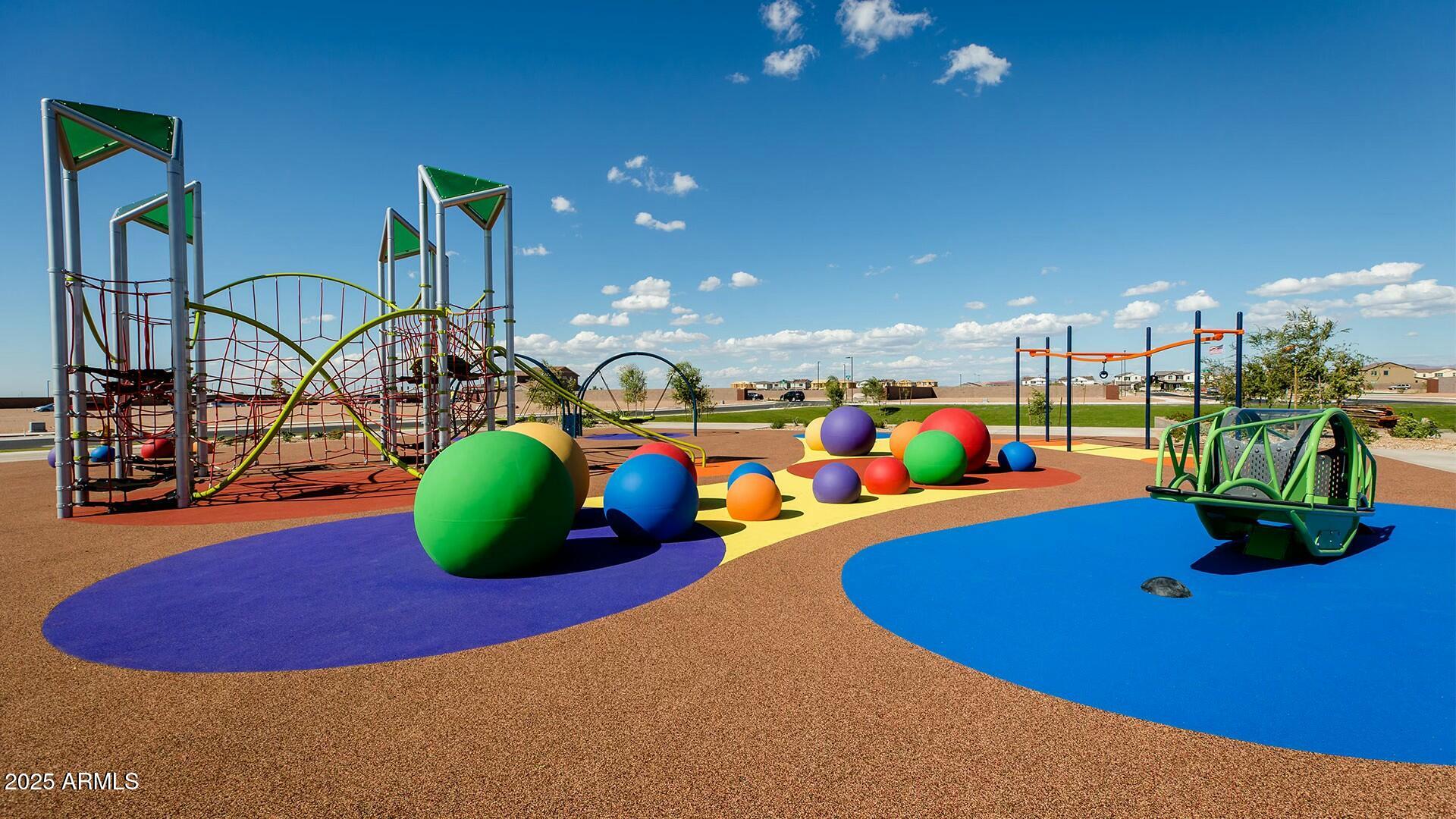 9746 E THORNBUSH Avenue