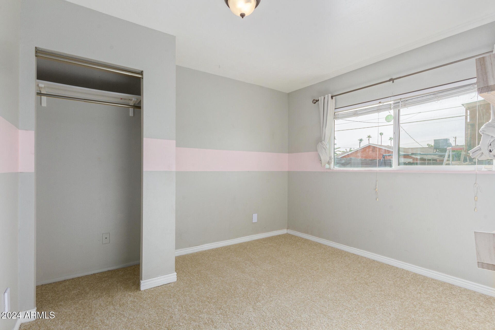 2037 E BRAMBLE Avenue