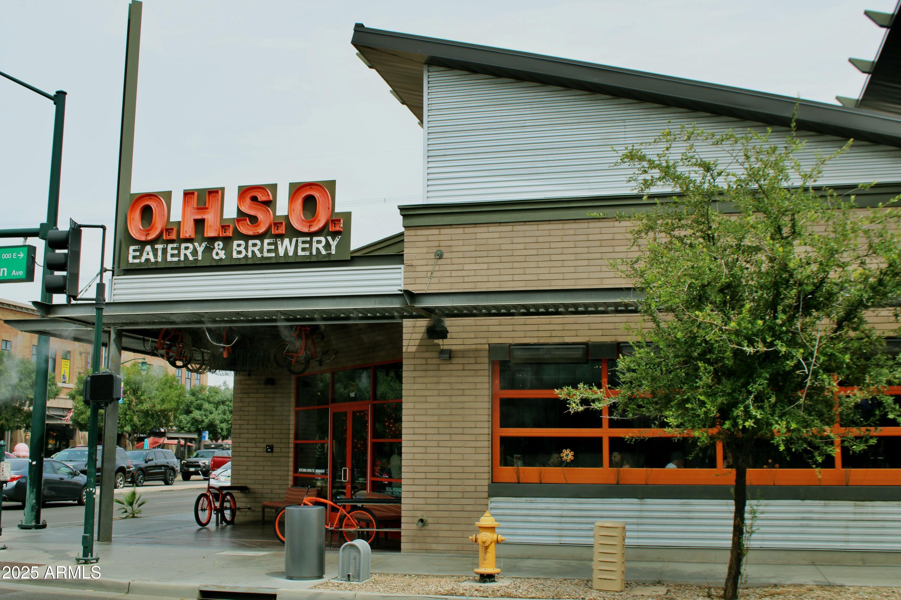 158 W COMMERCE Court