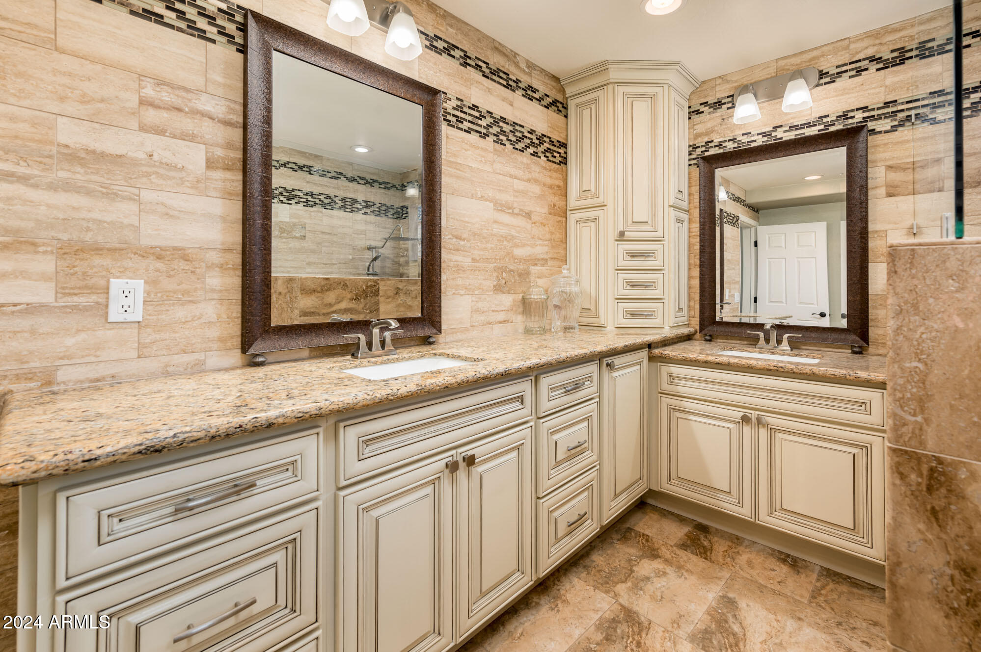 5365 E Shiprock Street