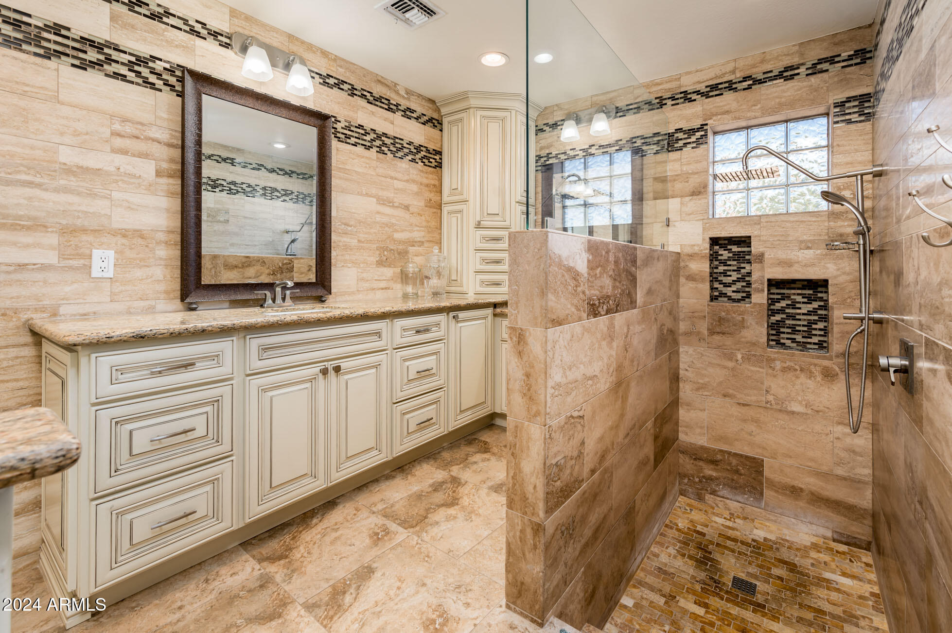 5365 E Shiprock Street