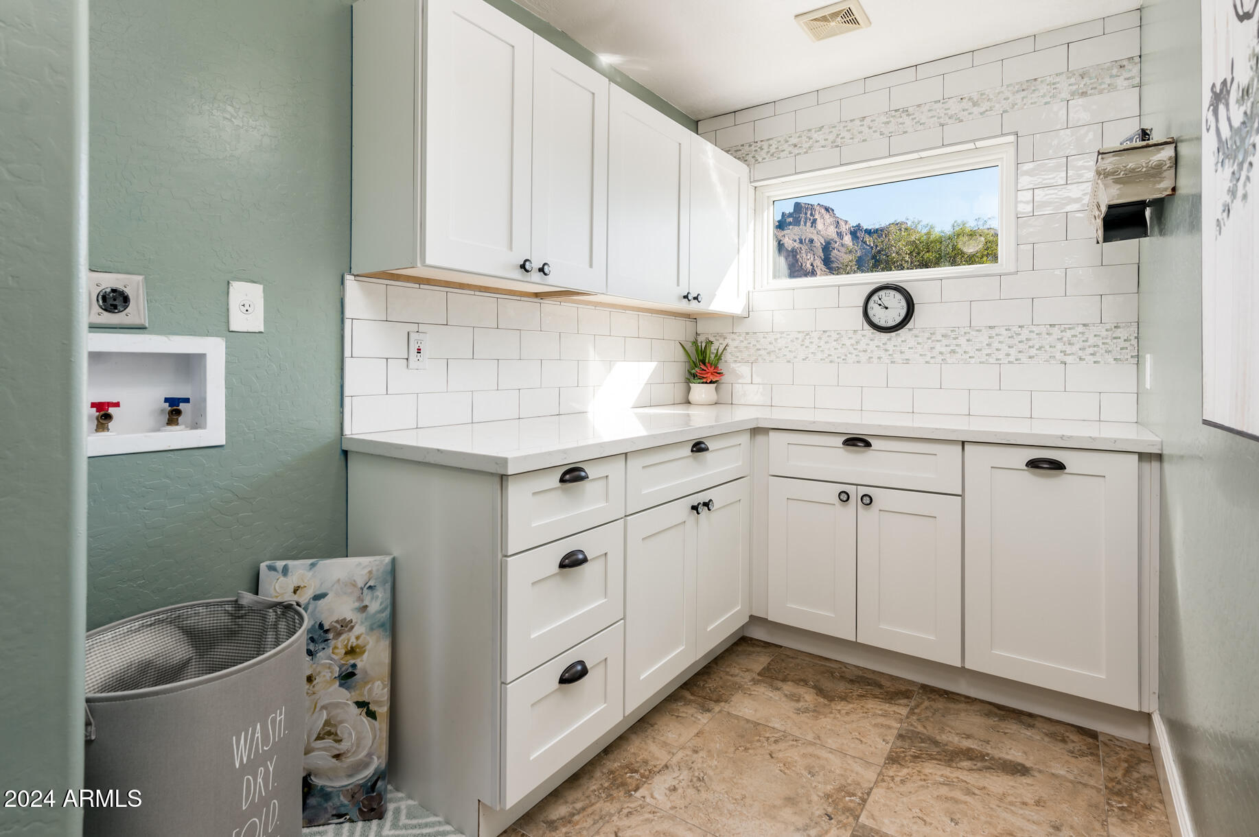 5365 E Shiprock Street