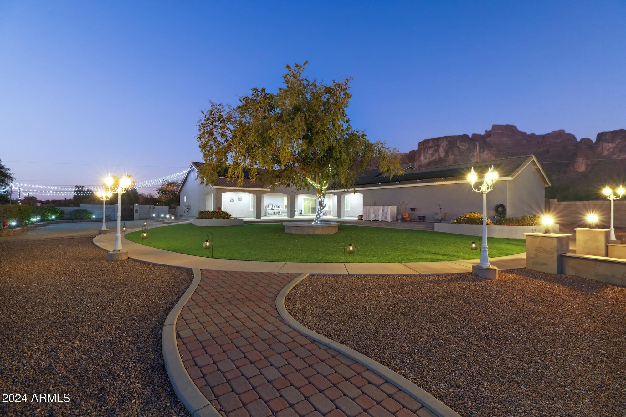 5365 E Shiprock Street