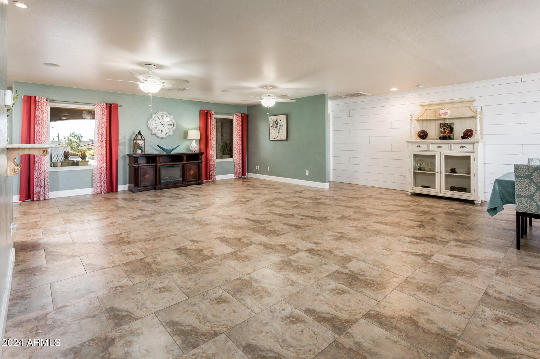 5365 E Shiprock Street