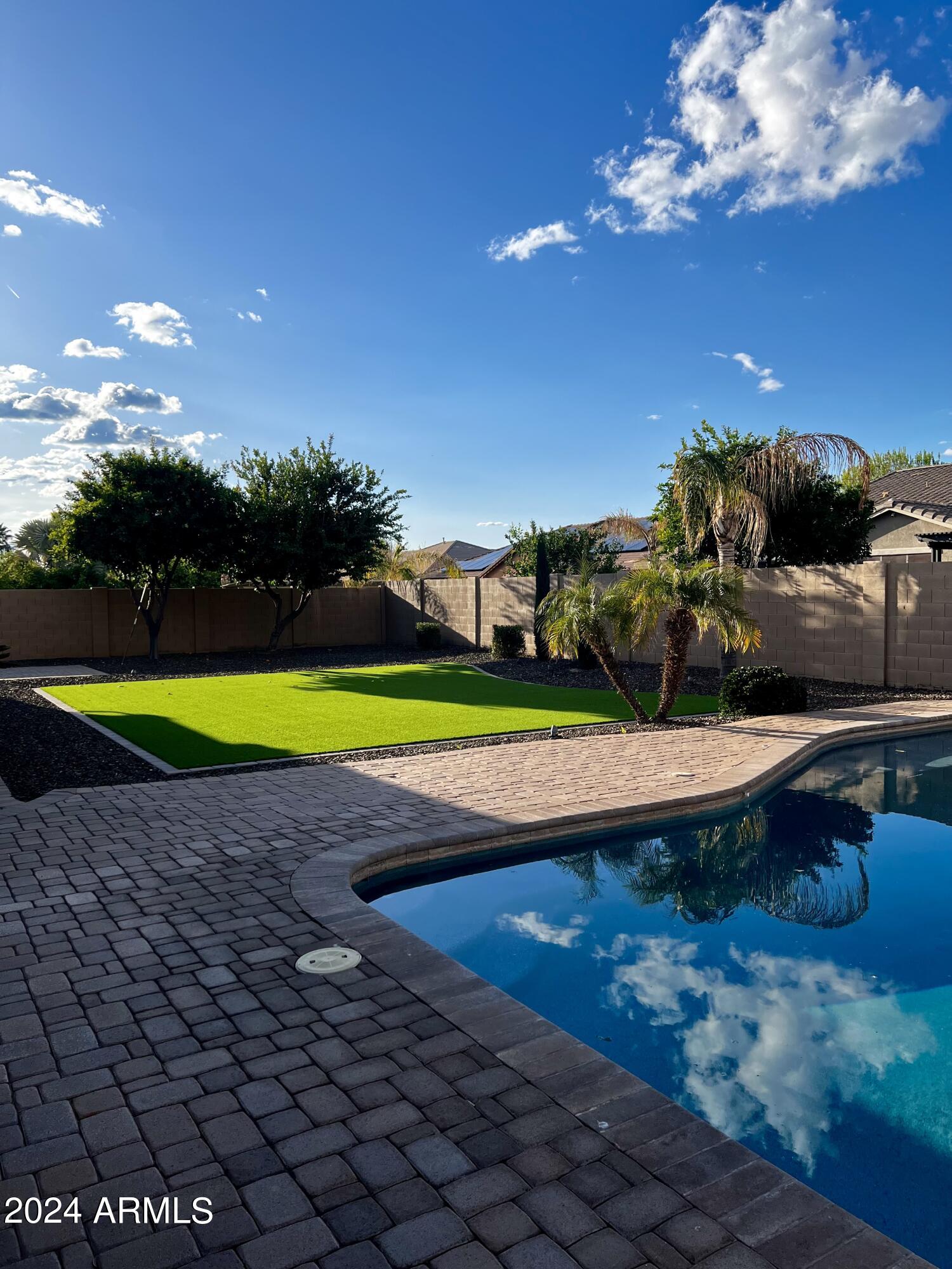 20198 E SILVER CREEK Lane