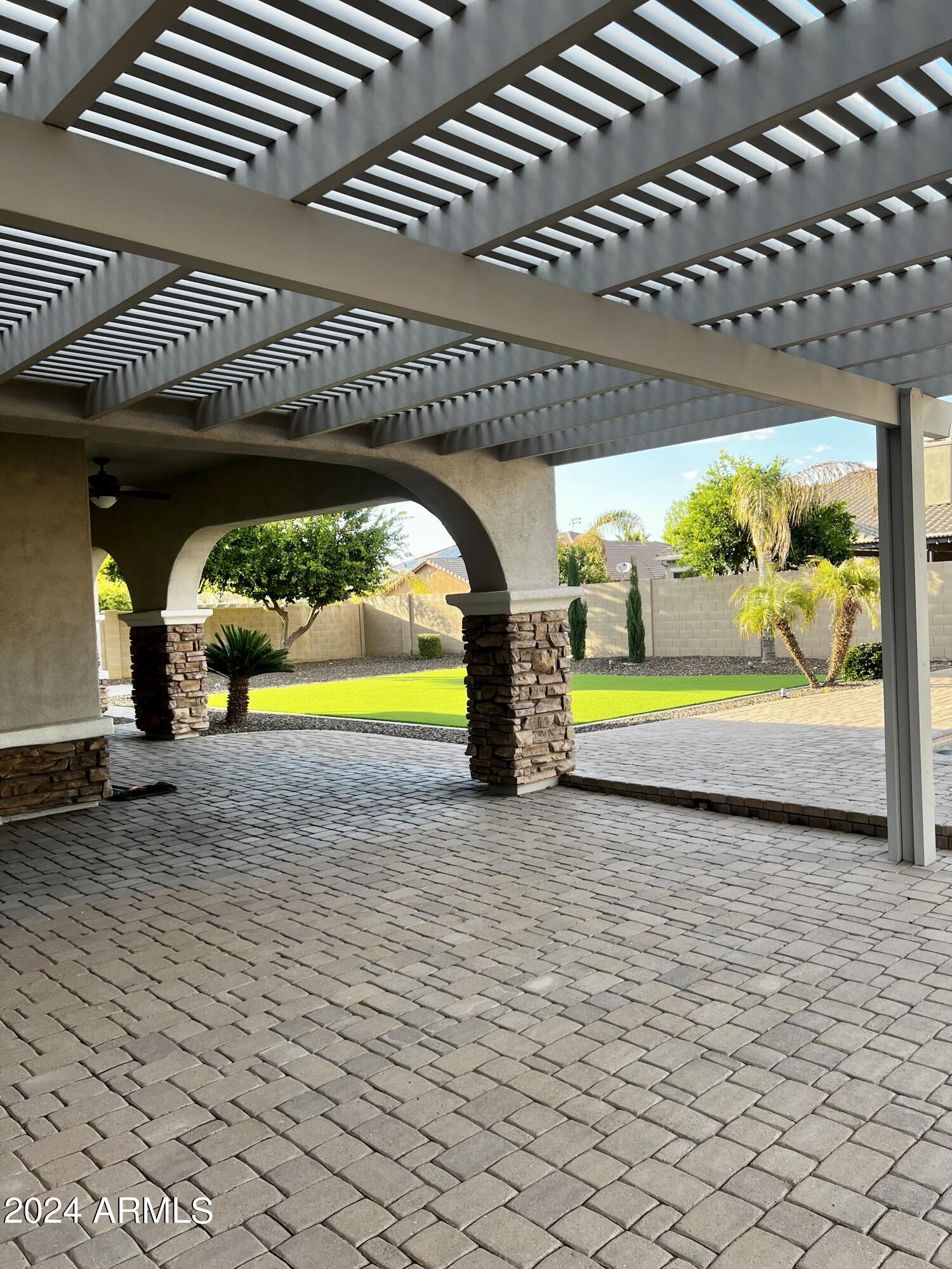 20198 E SILVER CREEK Lane