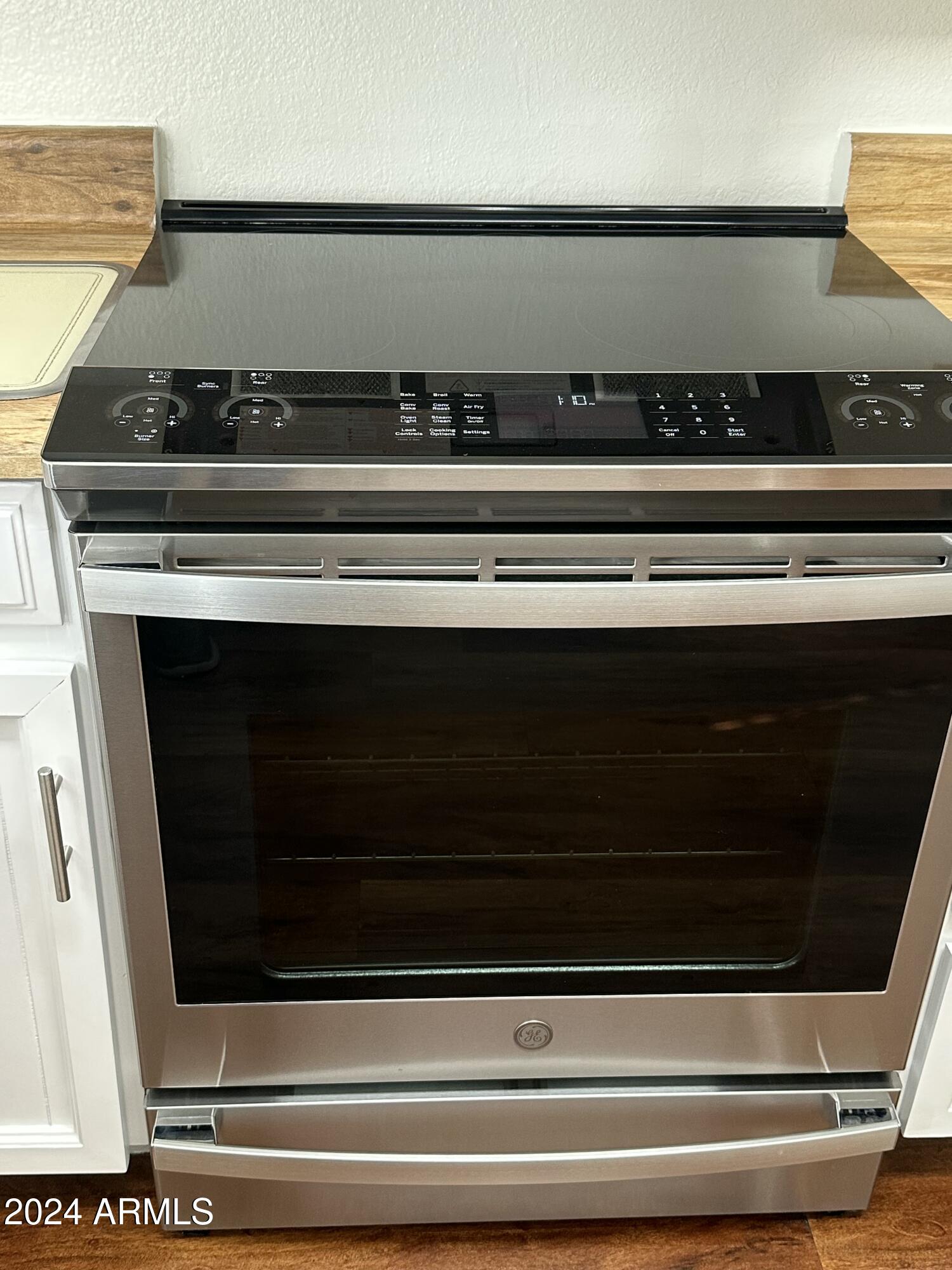 1511 W CHEYENNE Drive