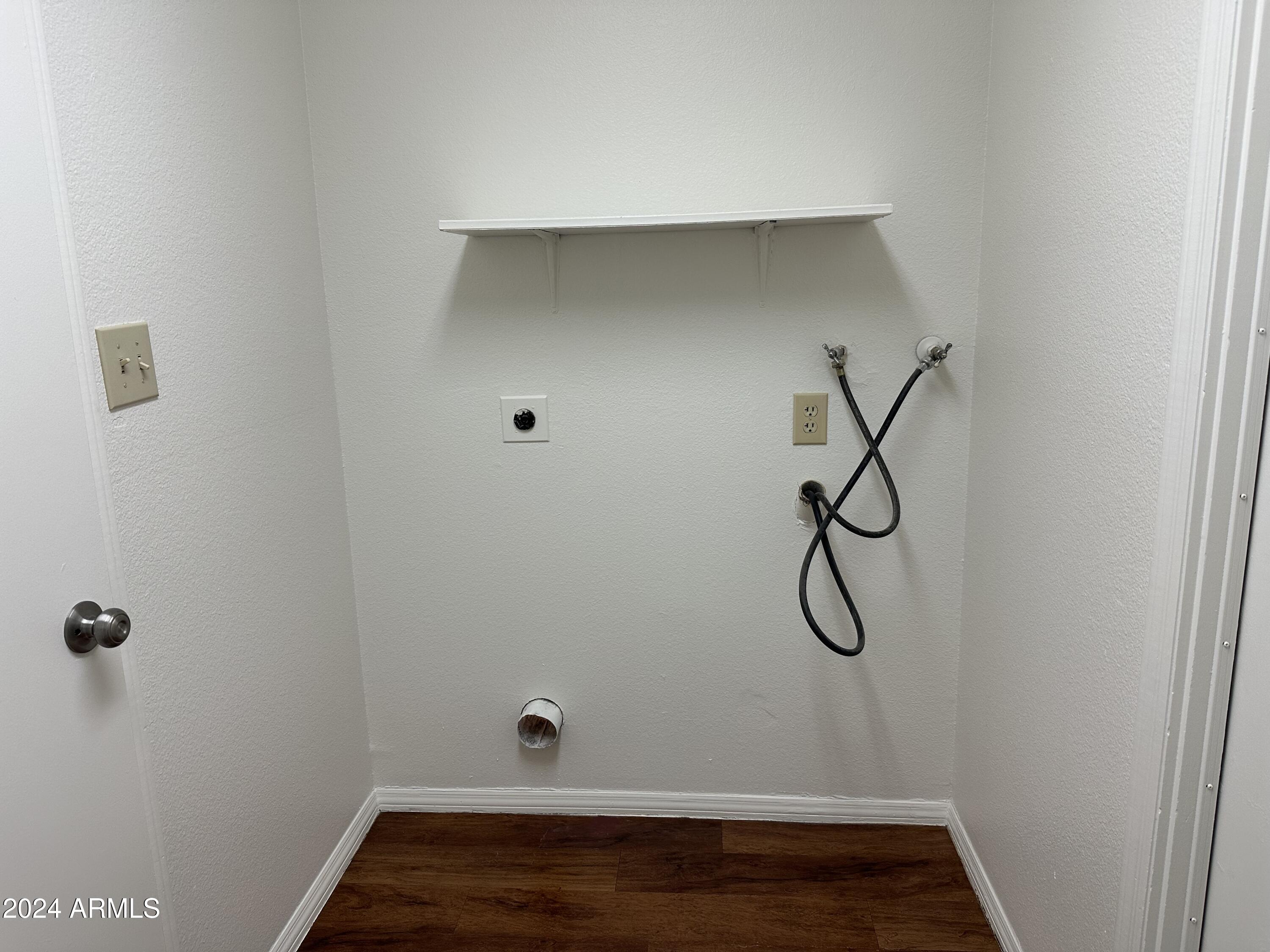 1511 W CHEYENNE Drive