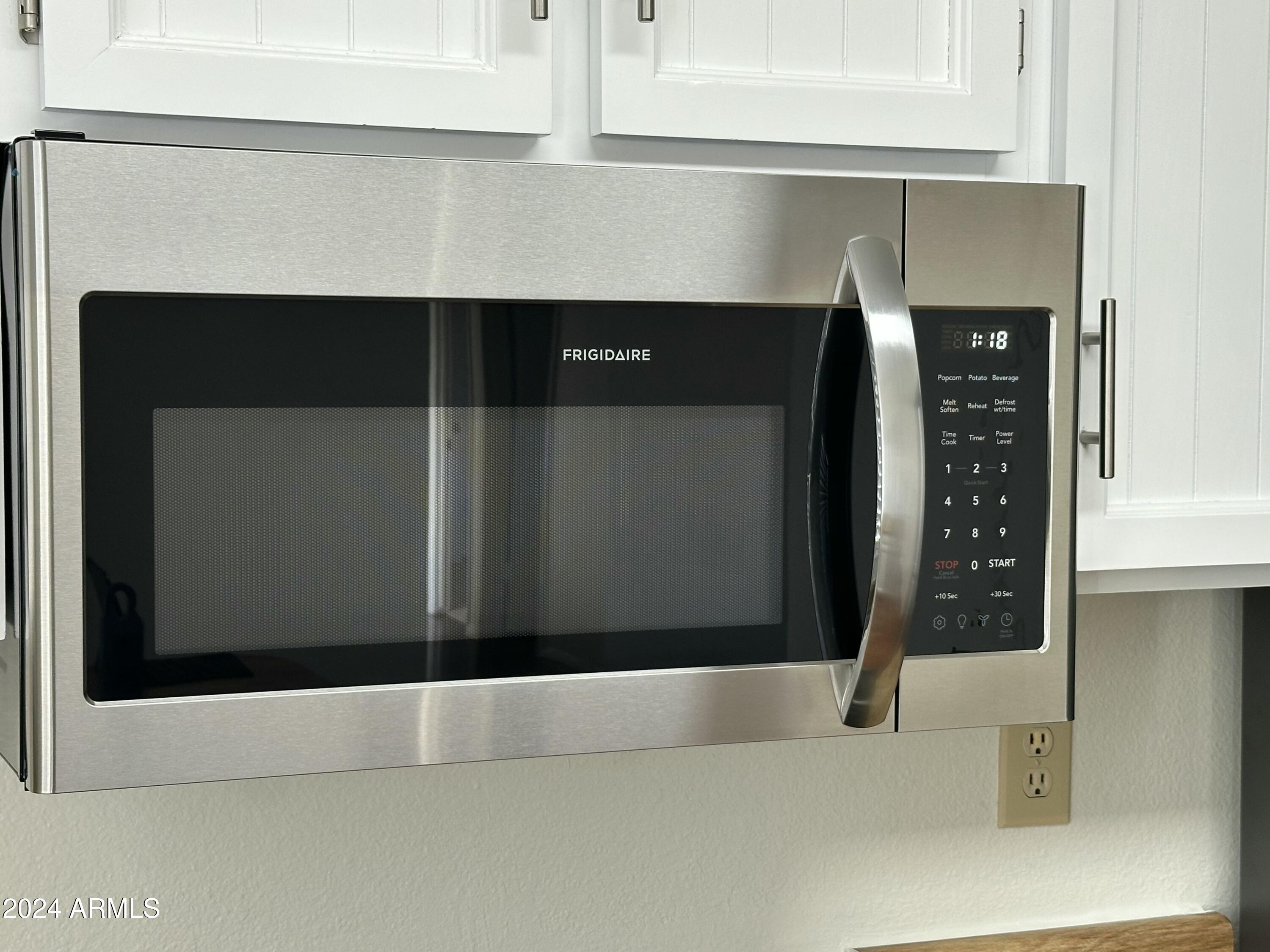 1511 W CHEYENNE Drive